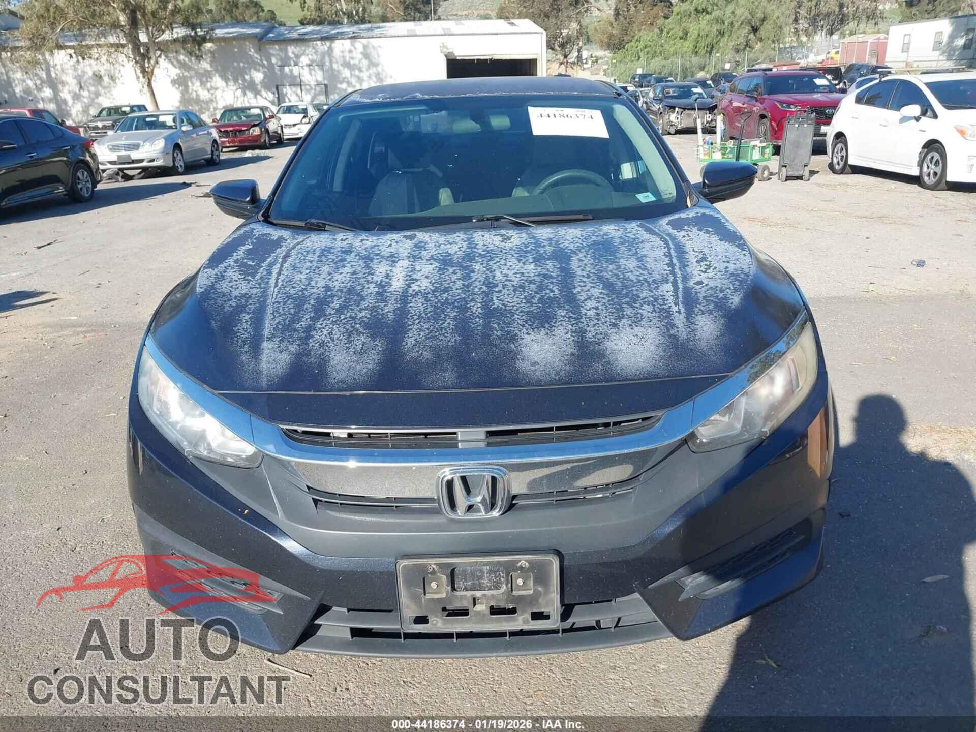 HONDA CIVIC 2017 - 2HGFC2F51HH536576