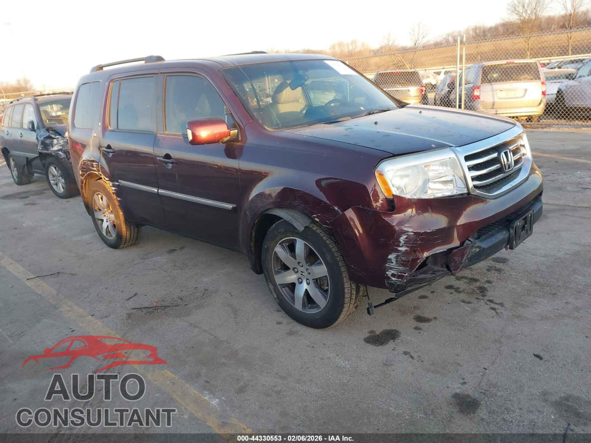 HONDA PILOT 2015 - 5FNYF4H90FB007763