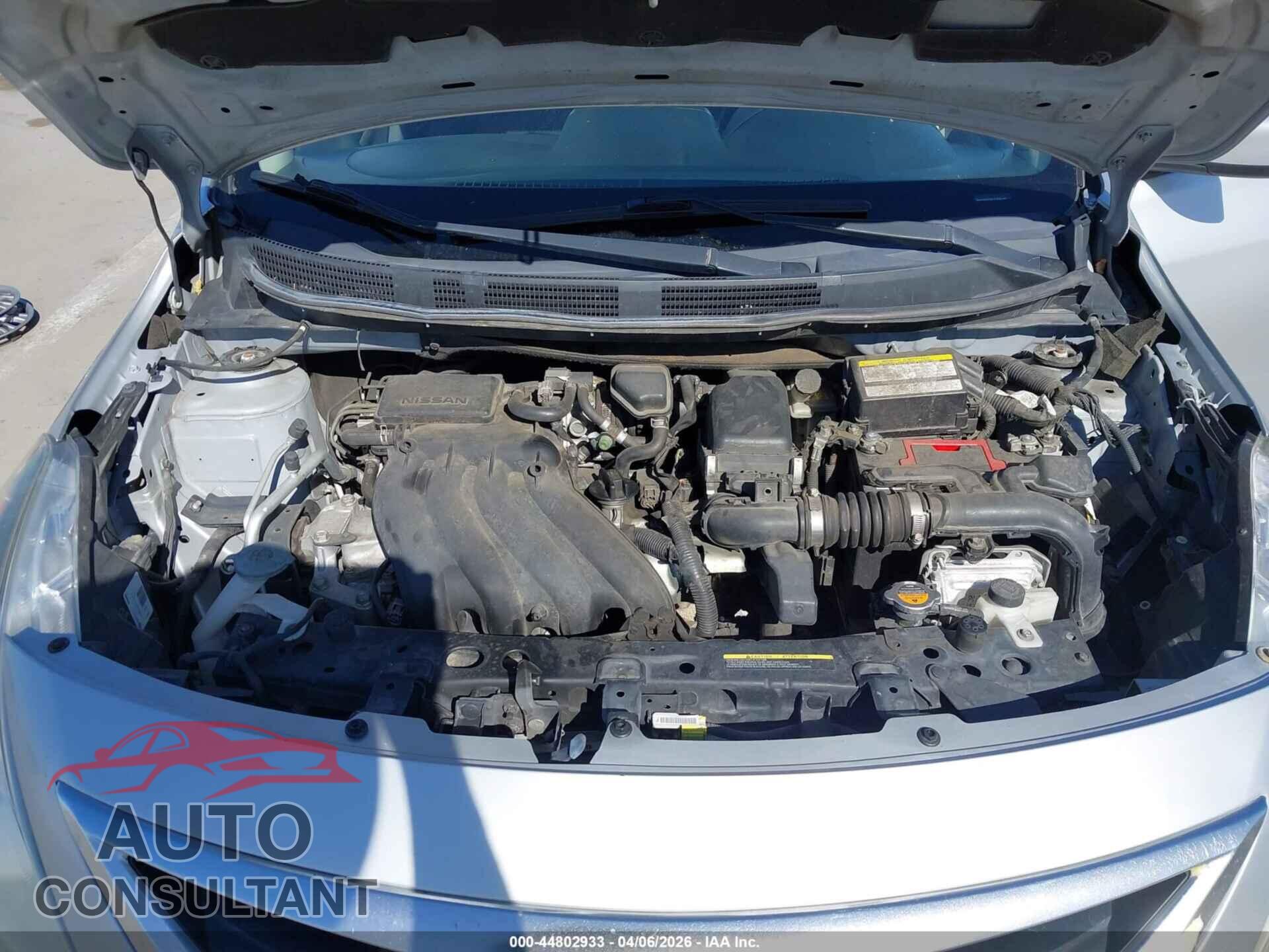 NISSAN VERSA 2018 - 3N1CN7AP3JL876443