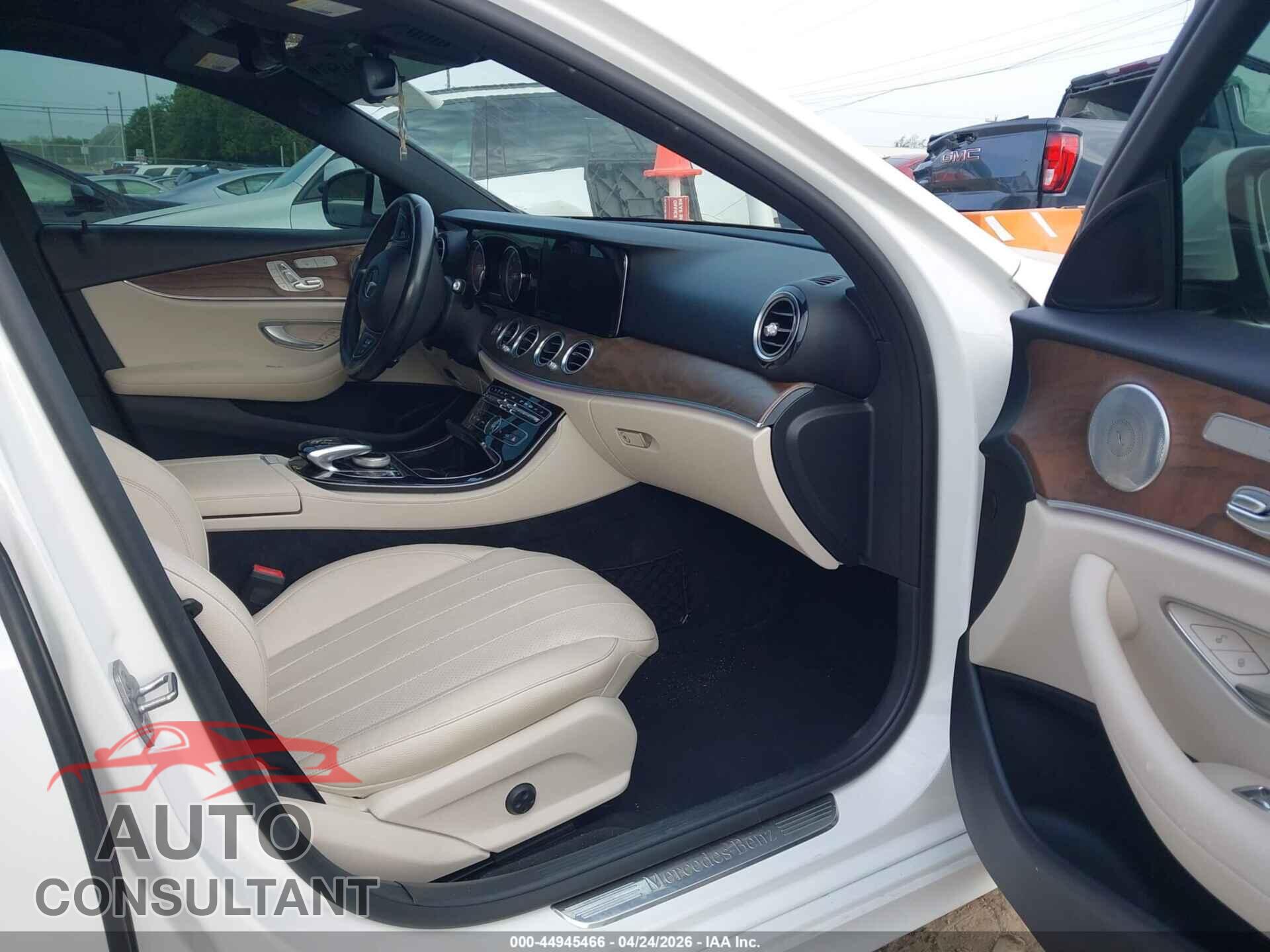 MERCEDES-BENZ E 300 2017 - WDDZF4JB3HA026097