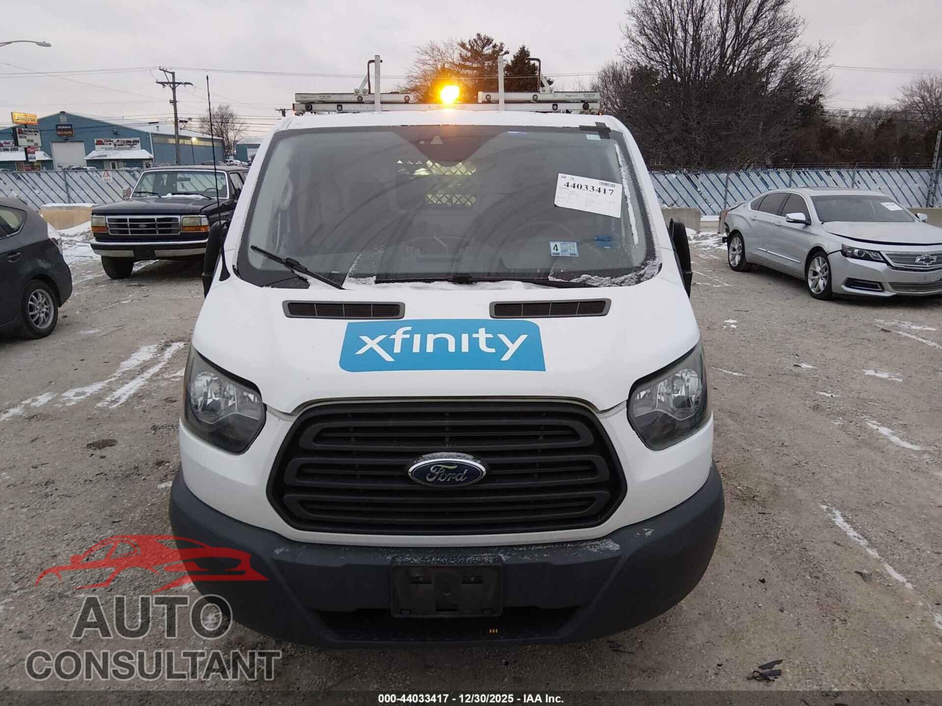 FORD TRANSIT-250 2017 - 1FTYR1YM4HKB17439