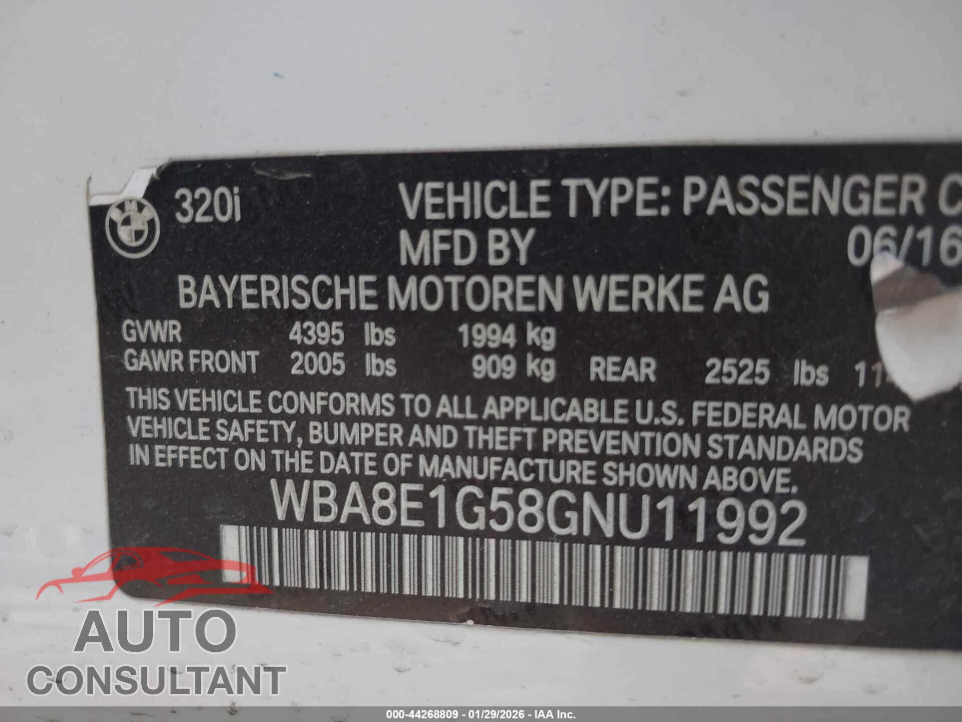 BMW 320I 2016 - WBA8E1G58GNU11992