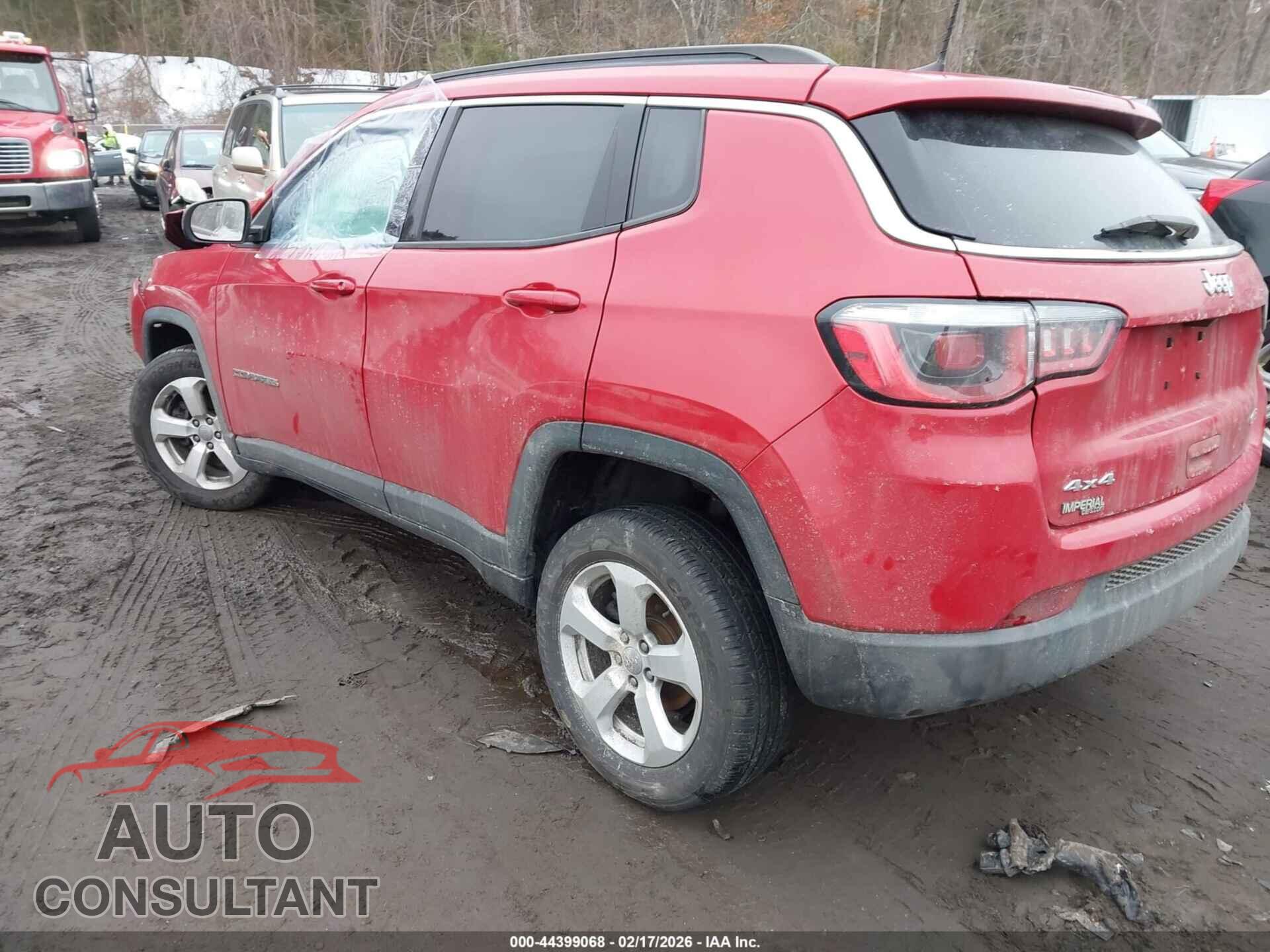 JEEP COMPASS 2018 - 3C4NJDBB8JT401101