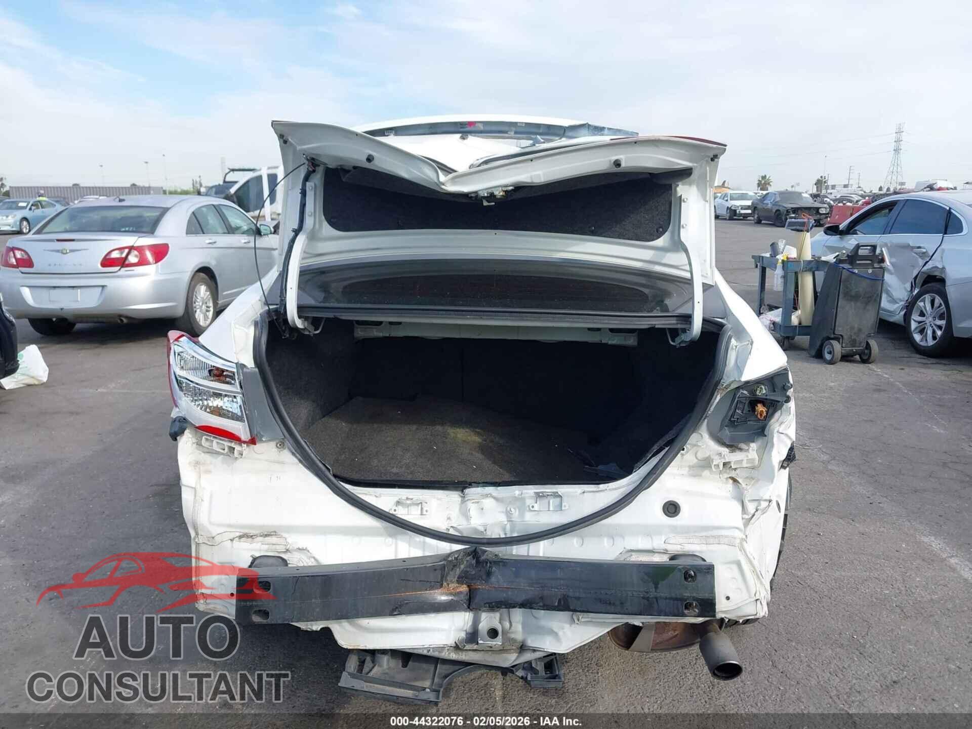 TOYOTA COROLLA 2016 - 5YFBURHEXGP481764