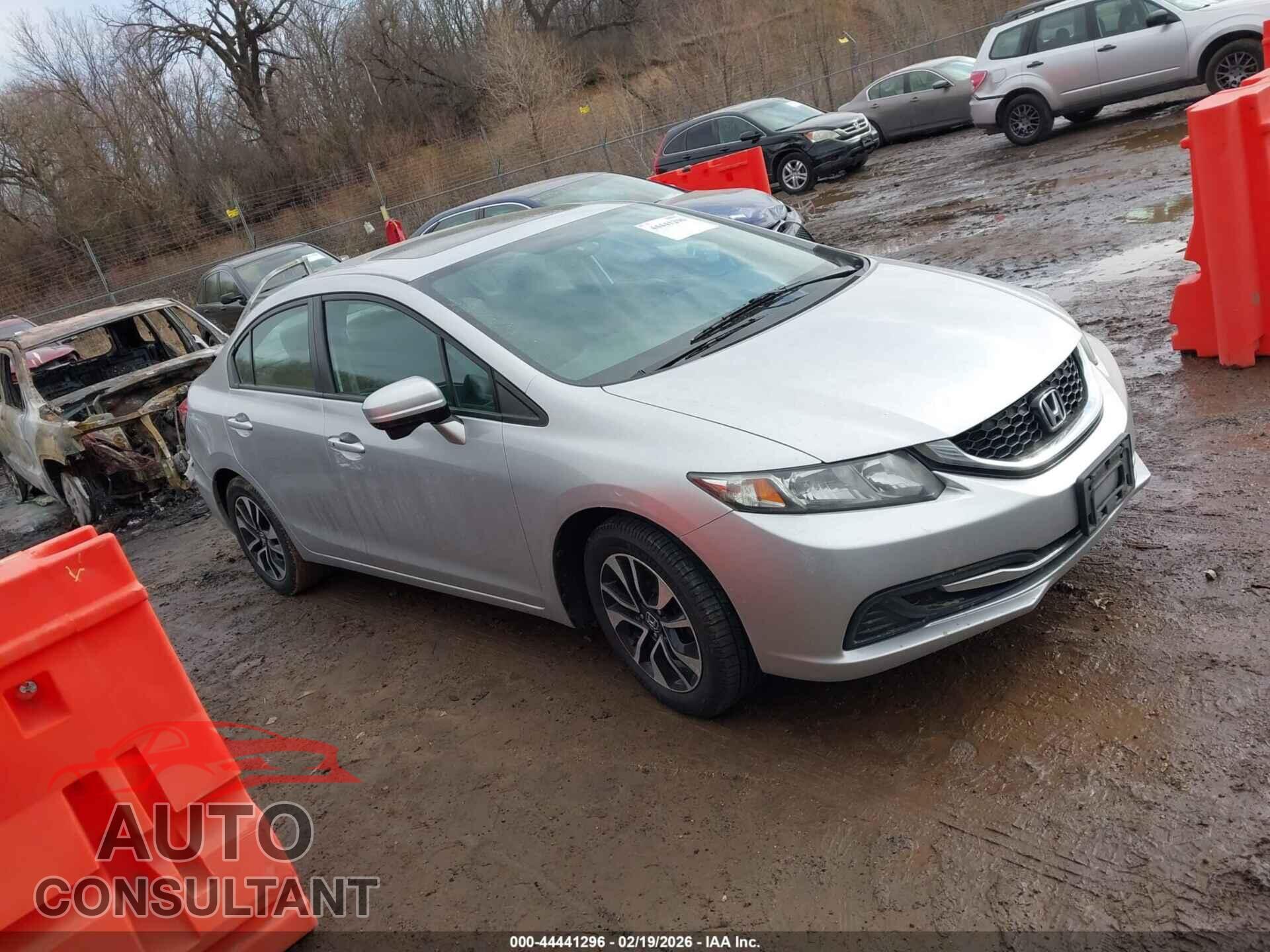HONDA CIVIC 2015 - 19XFB2F88FE053266