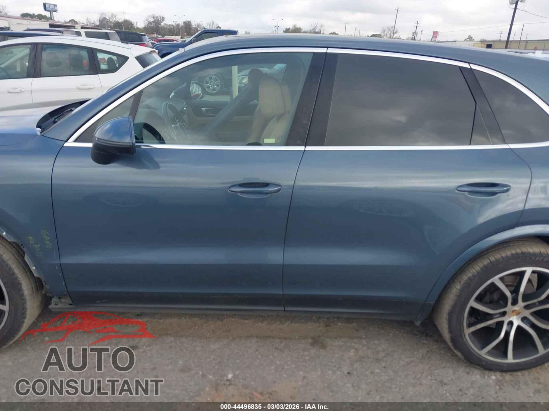 PORSCHE CAYENNE 2019 - WP1AA2AY3KDA15717