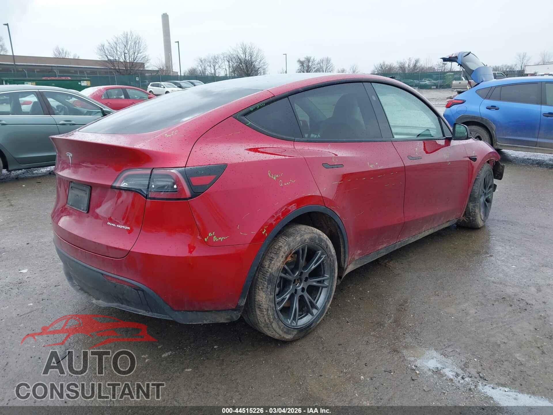 TESLA MODEL Y 2024 - 7SAYGDEE1RA317746