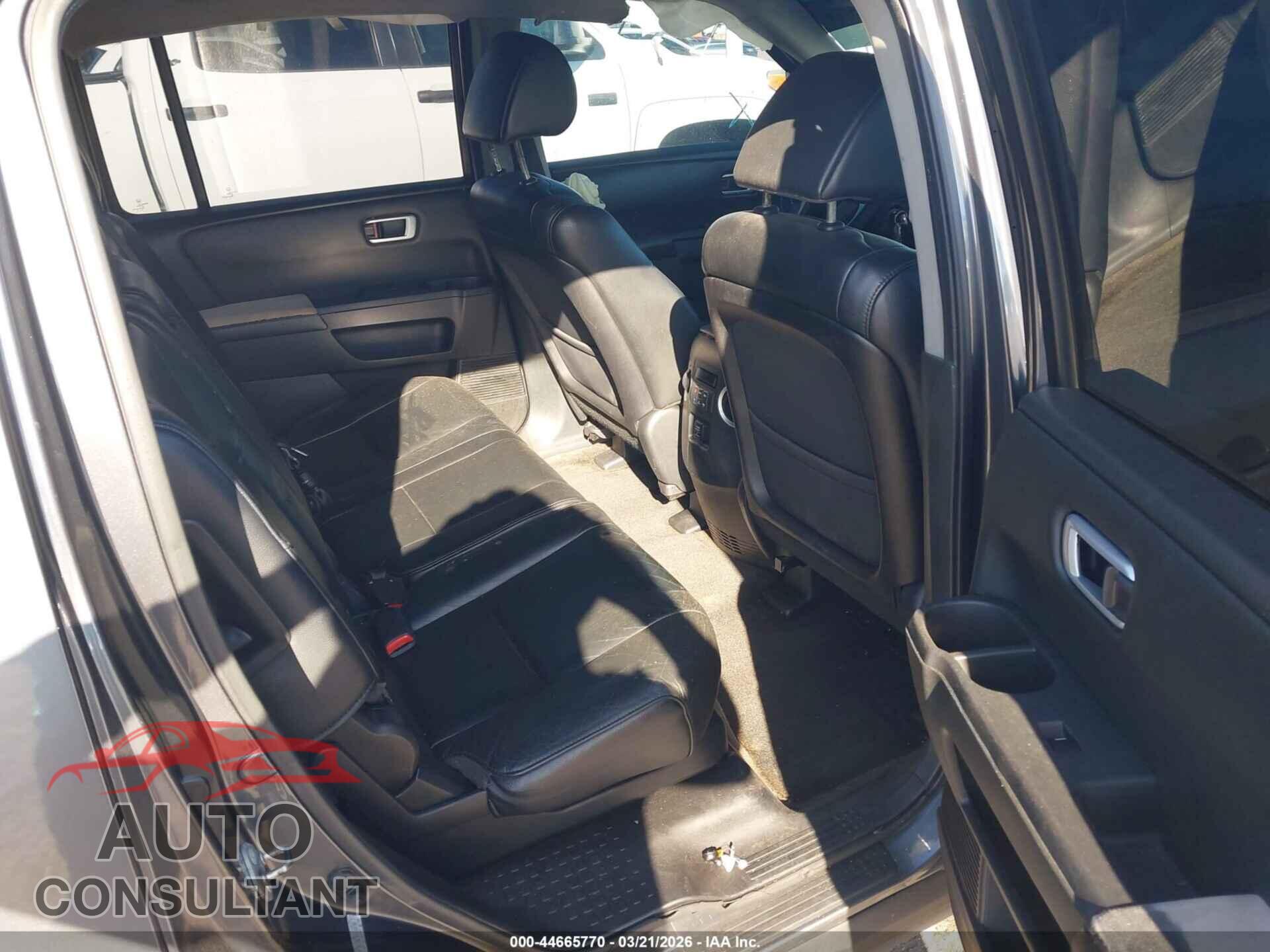 HONDA PILOT 2012 - 5FNYF3H76CB006850