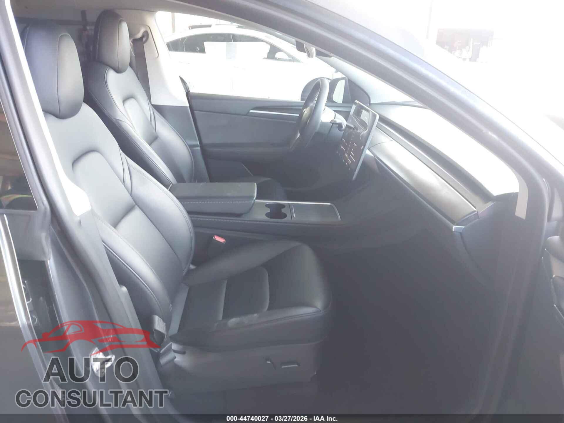 TESLA MODEL Y 2023 - 7SAYGDEEXPF637180