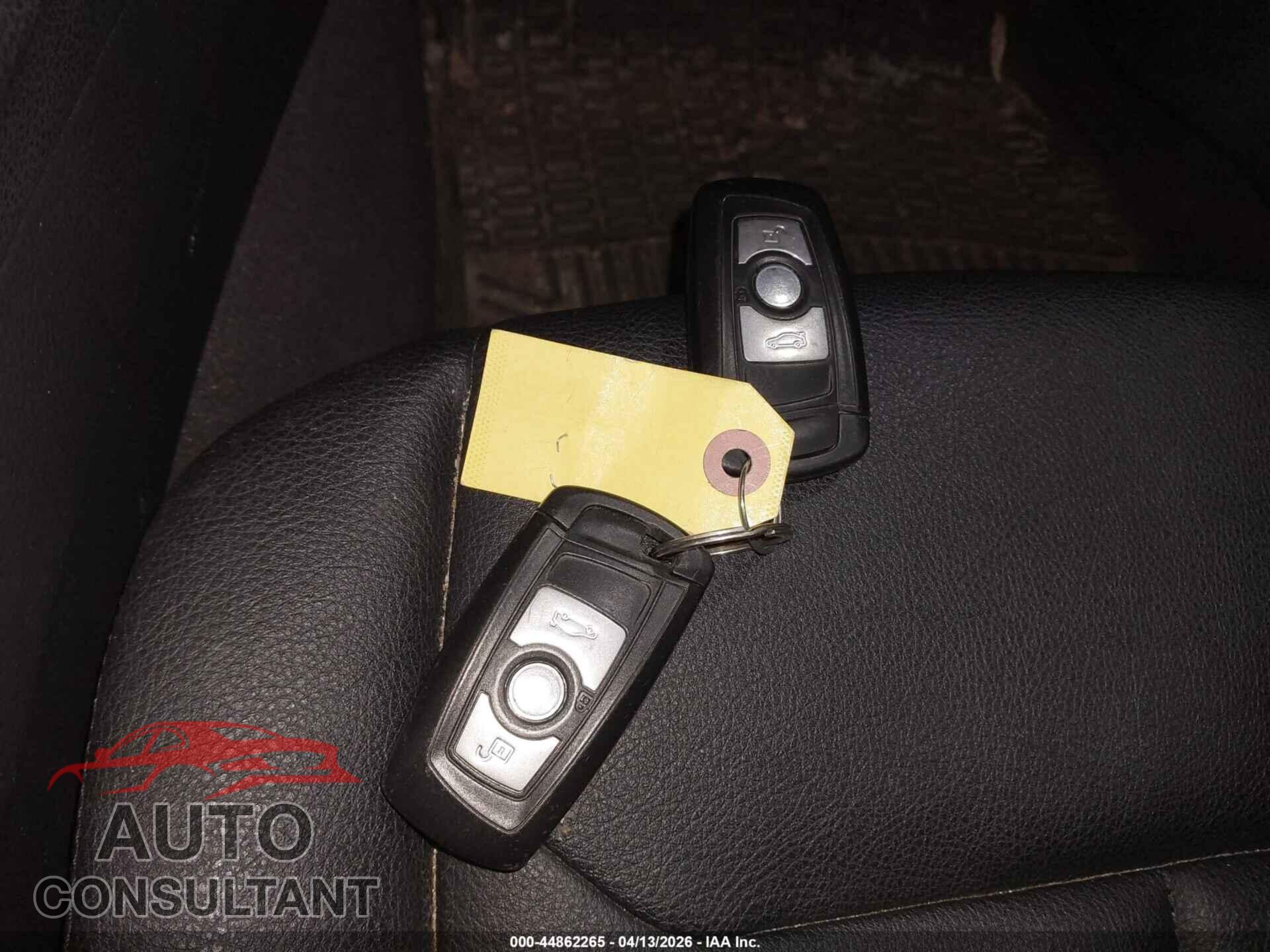 BMW 320I 2014 - WBA3C3G52ENS68241