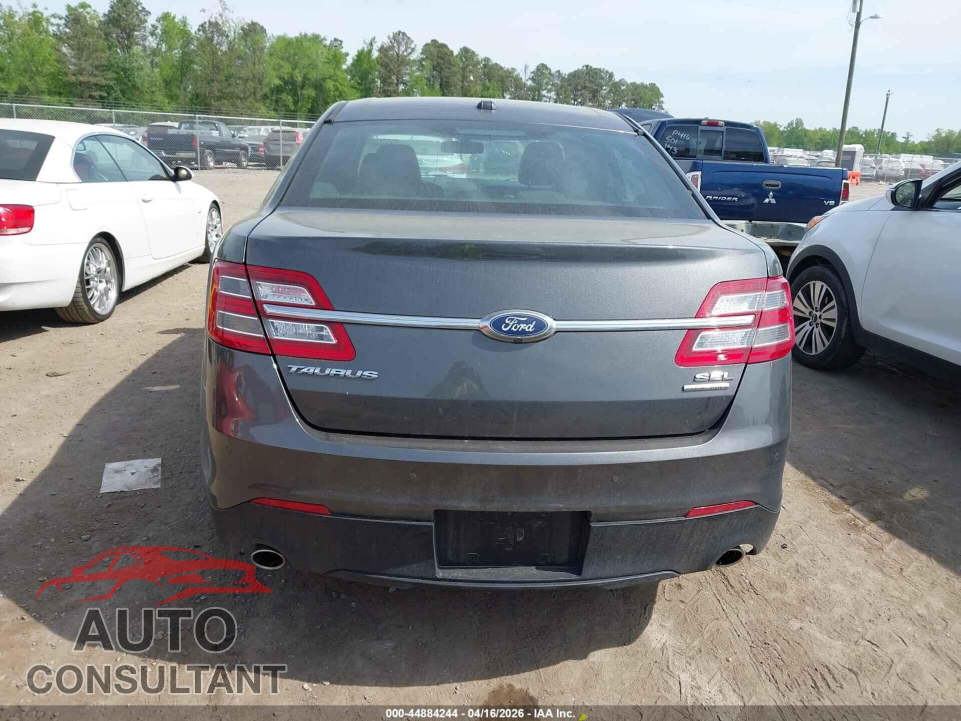 FORD TAURUS 2016 - 1FAHP2E82GG127770