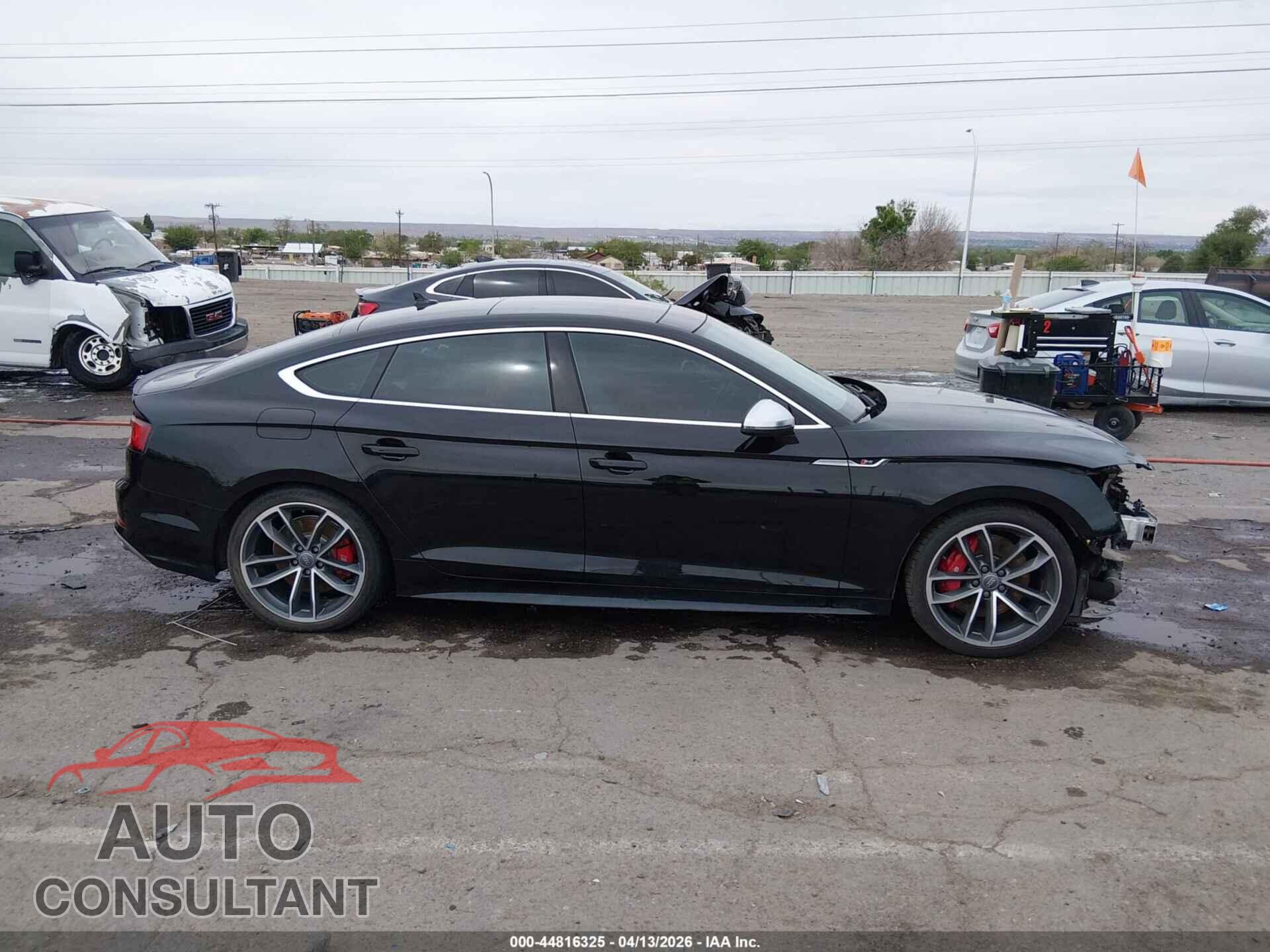 AUDI S5 2018 - WAUB4CF56JA049133