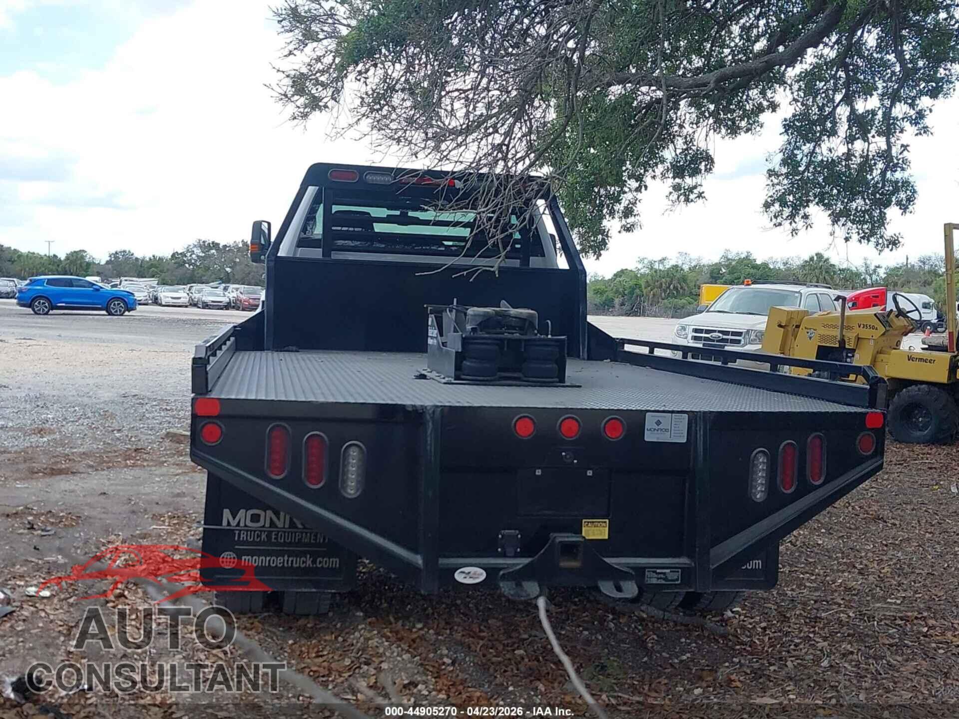 CHEVROLET SILVERADO MD 2023 - 1HTKJPVK5PH698547