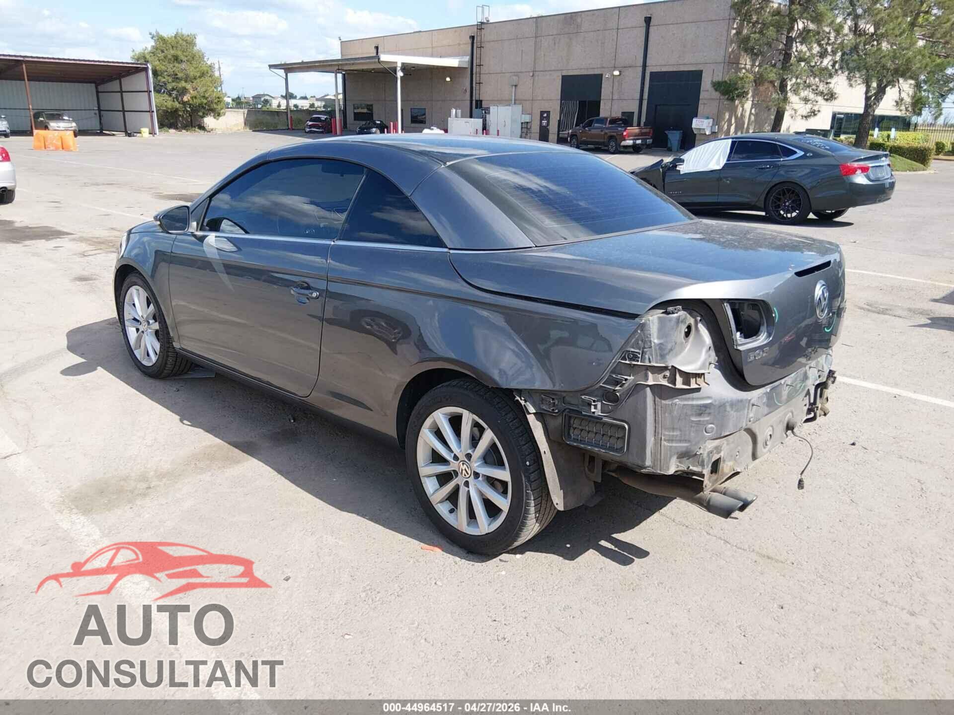 VOLKSWAGEN EOS 2012 - WVWBW7AH4CV003964