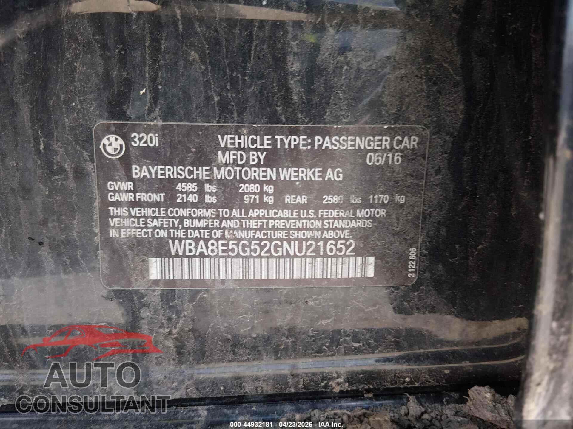 BMW 320I 2016 - WBA8E5G52GNU21652