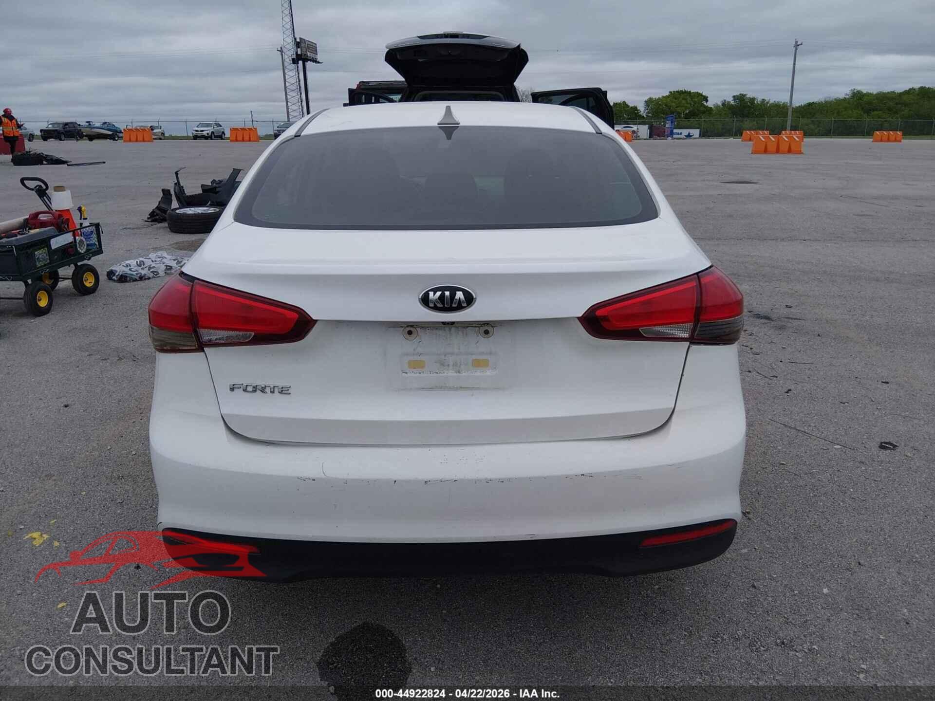 KIA FORTE 2017 - 3KPFK4A70HE110105