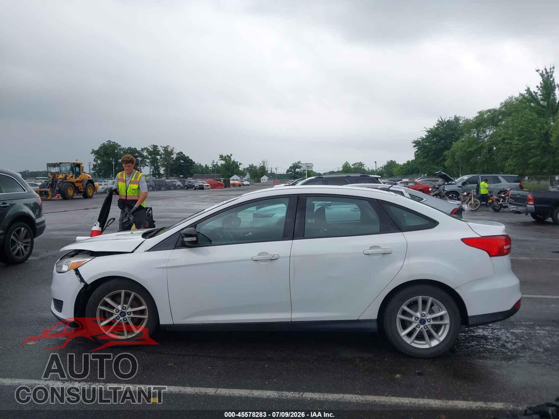 FORD FOCUS 2016 - 1FADP3F24GL381406