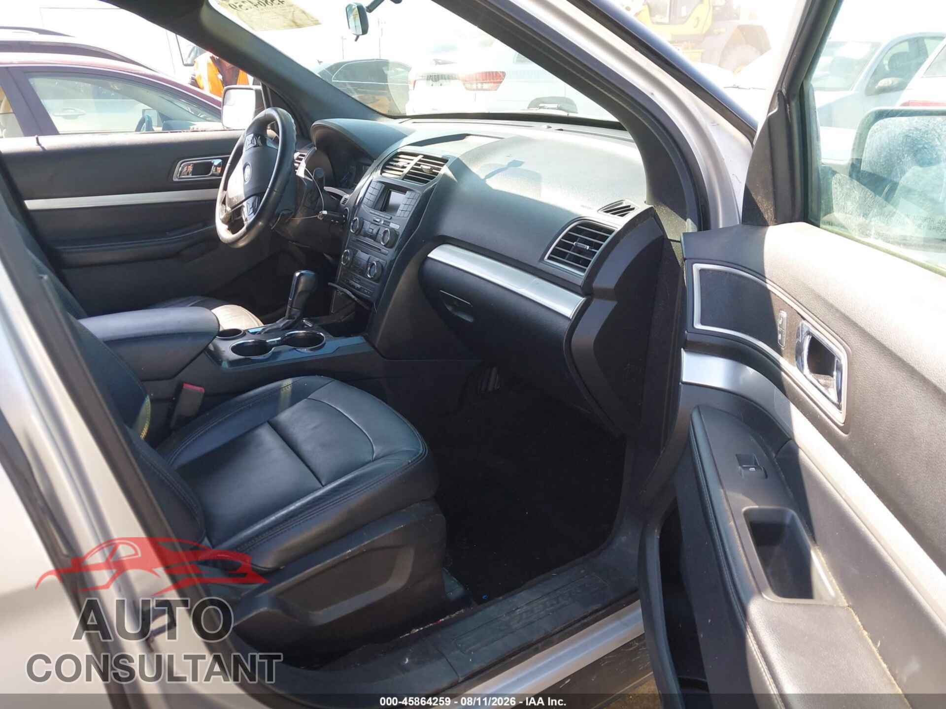 FORD EXPLORER 2017 - 1FM5K7B80HGD43143