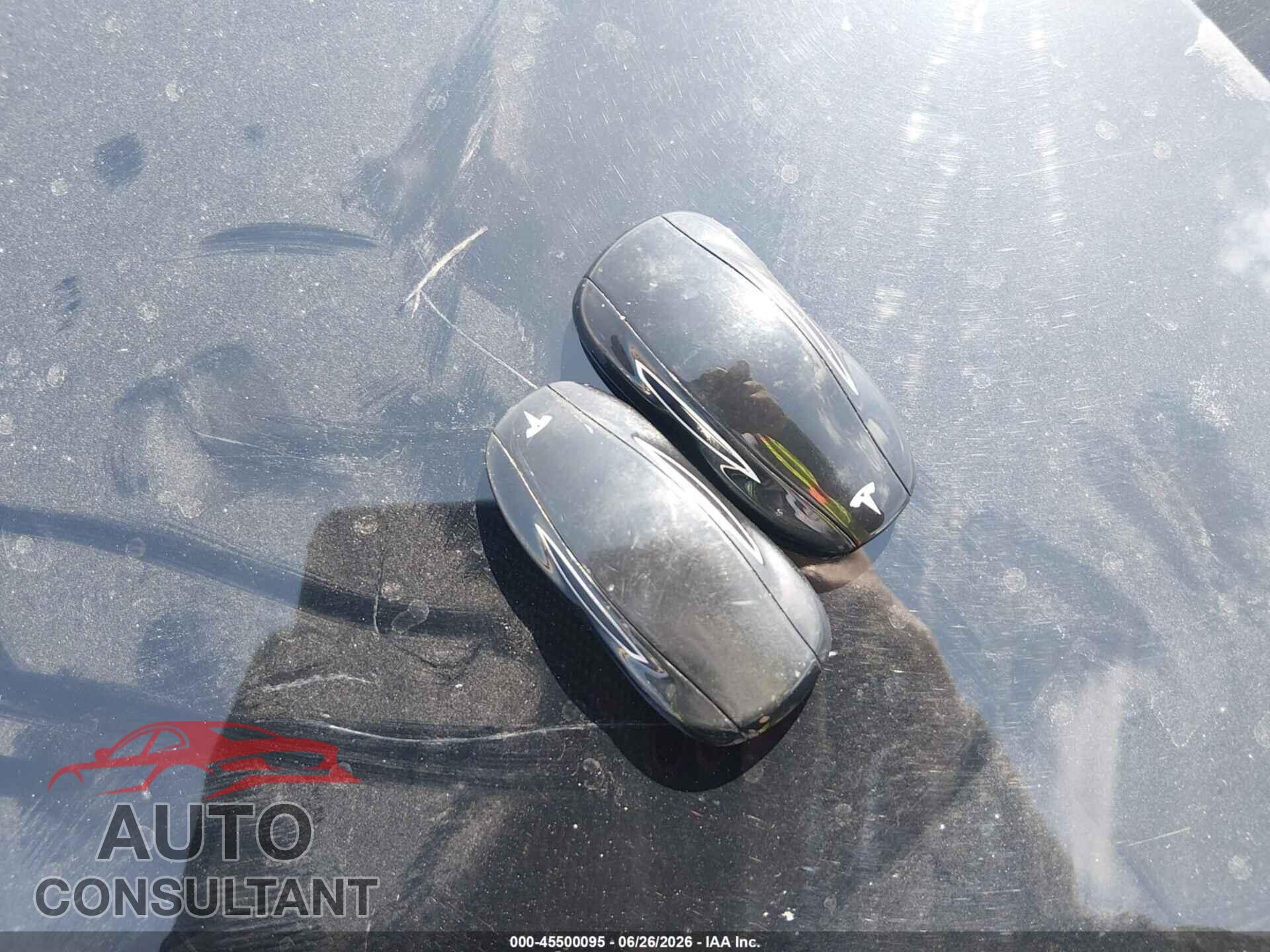 TESLA MODEL S 2013 - 5YJSA1DP8DFP07633