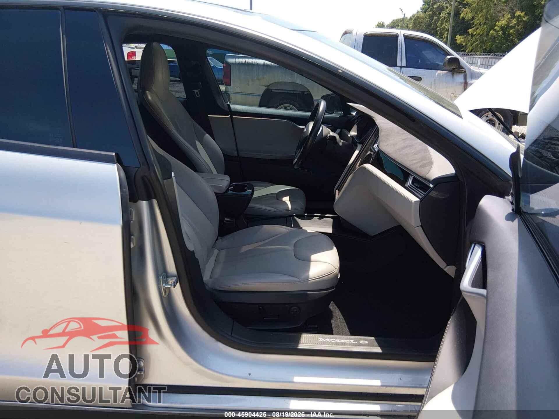 TESLA MODEL S 2015 - 5YJSA1H24FFP74957