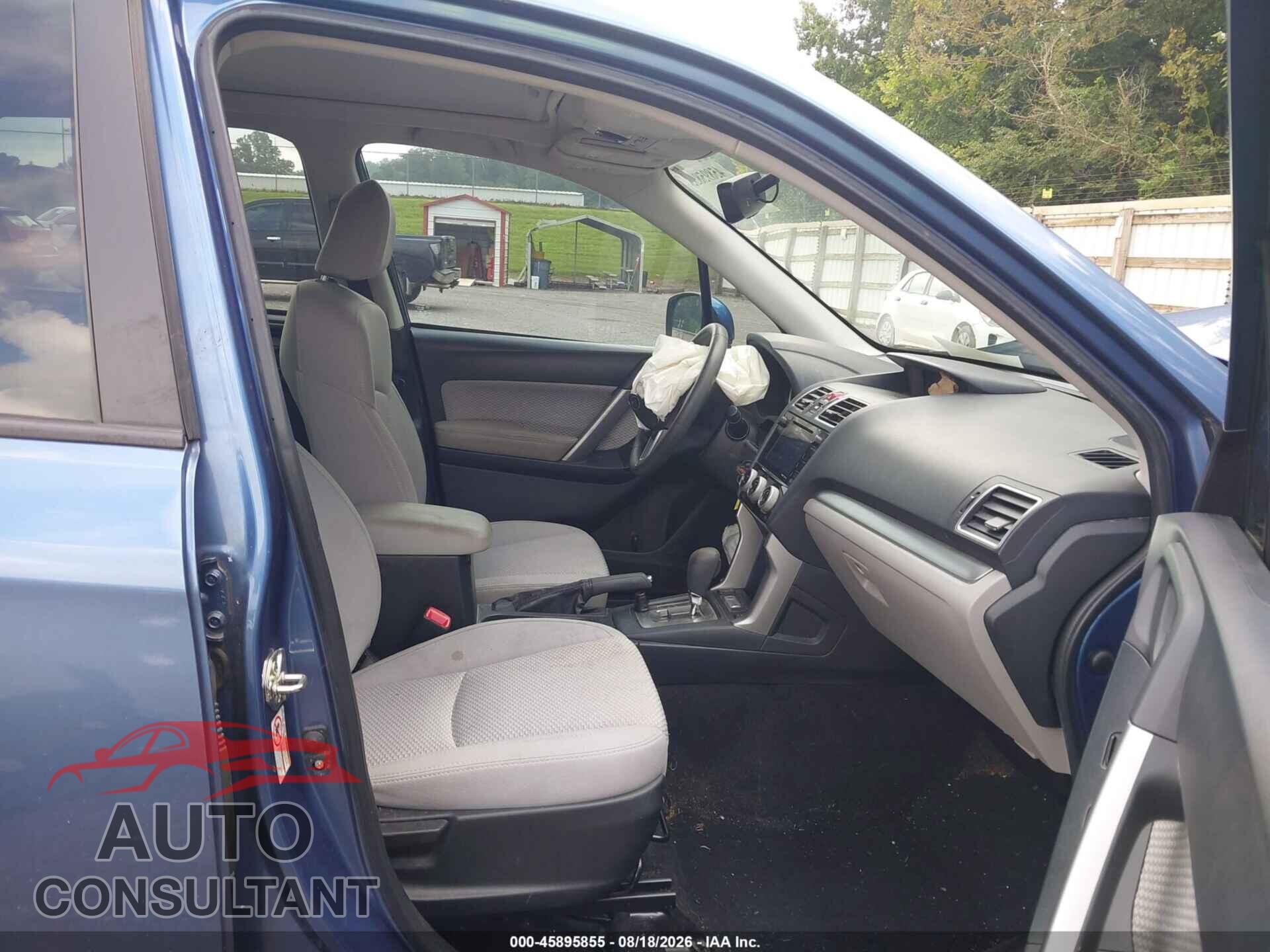 SUBARU FORESTER 2018 - JF2SJAEC2JH489830