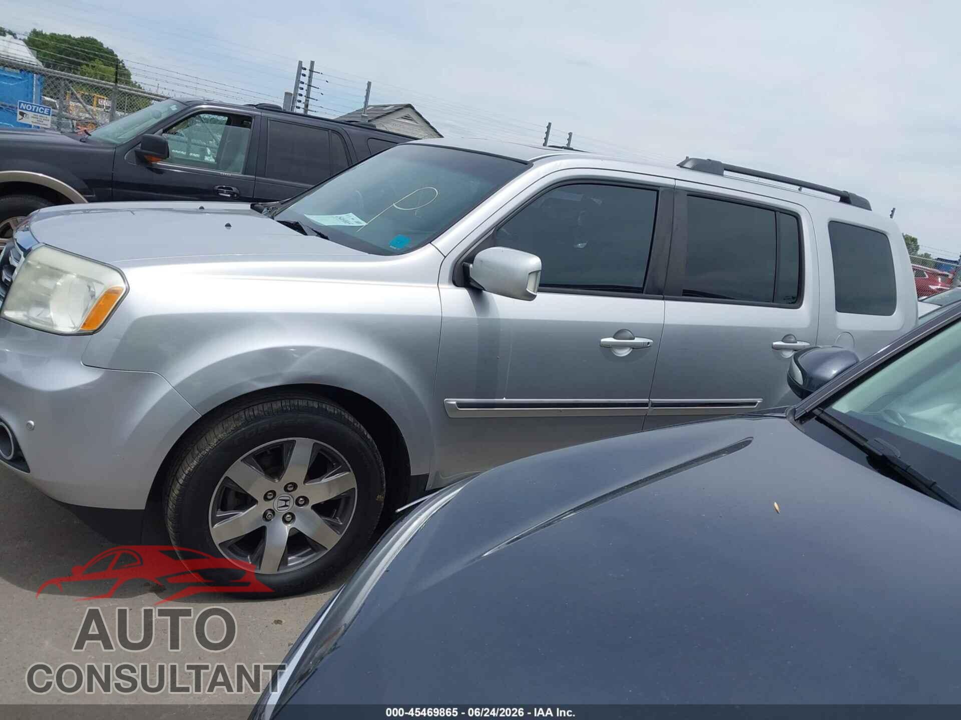 HONDA PILOT 2013 - 5FNYF3H98DB022504