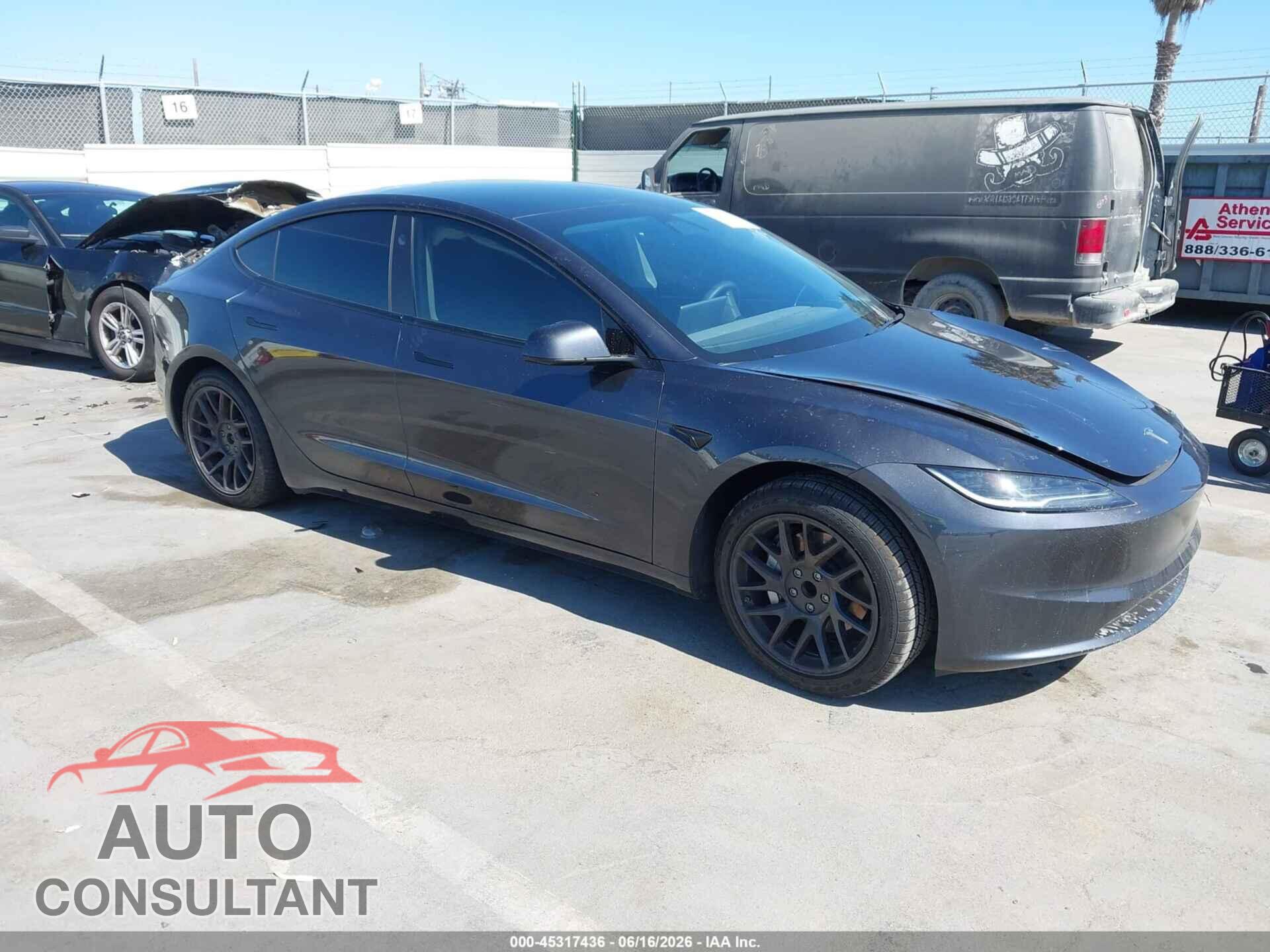 TESLA MODEL 3 2024 - 5YJ3E1EA0RF743598