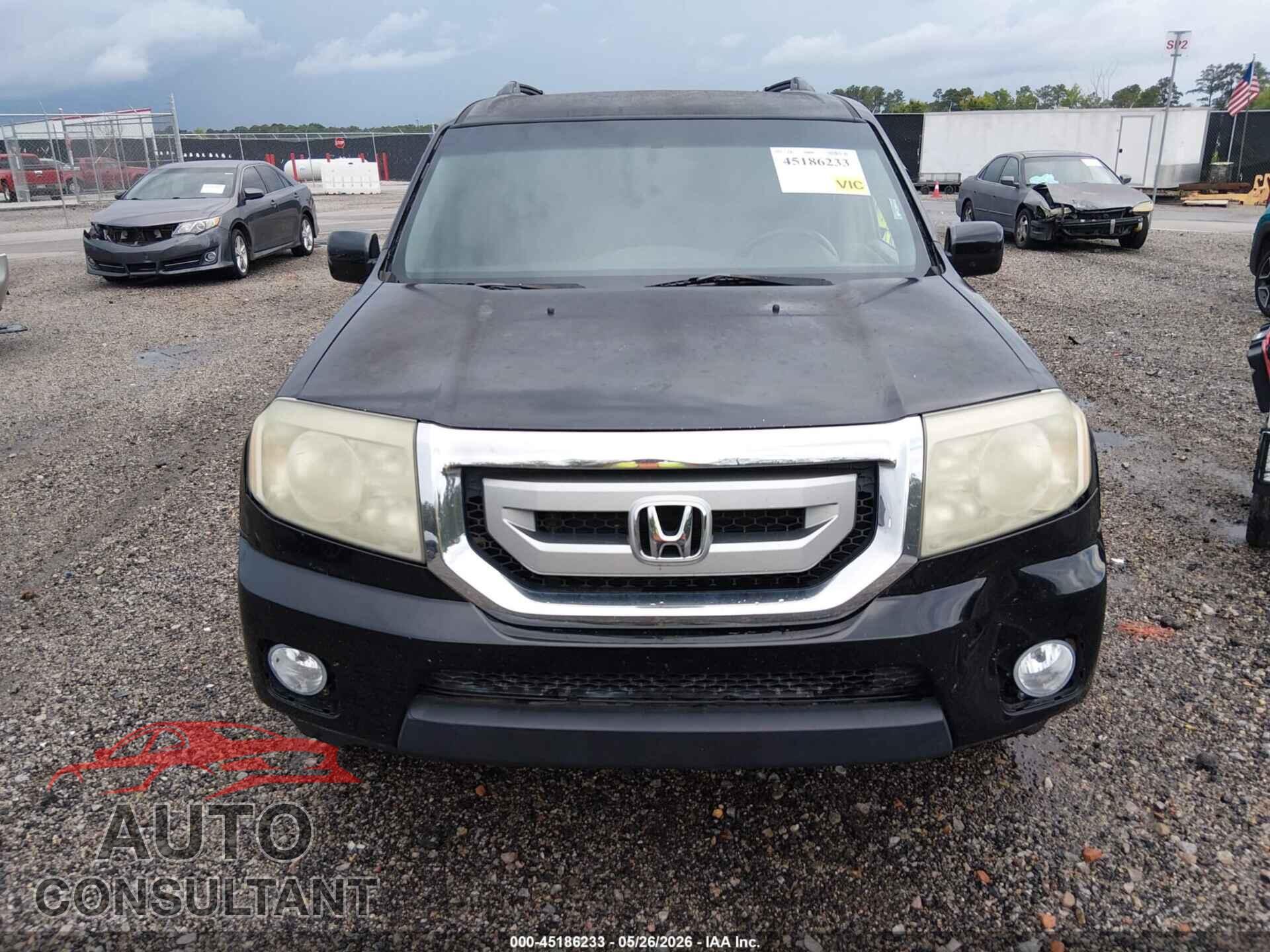 HONDA PILOT 2011 - 5FNYF3H40BB045552