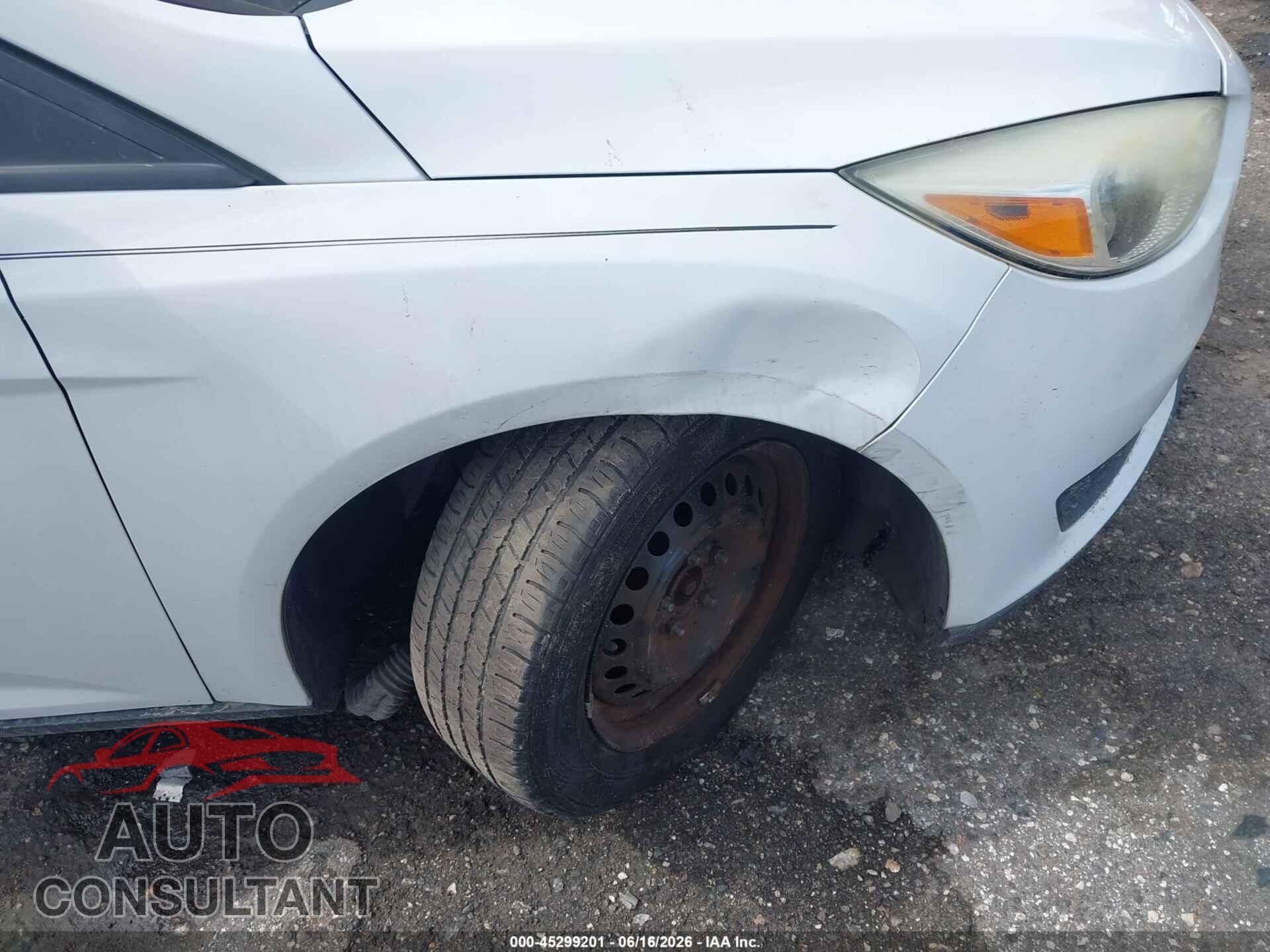 FORD FOCUS 2016 - 1FADP3E24GL356572