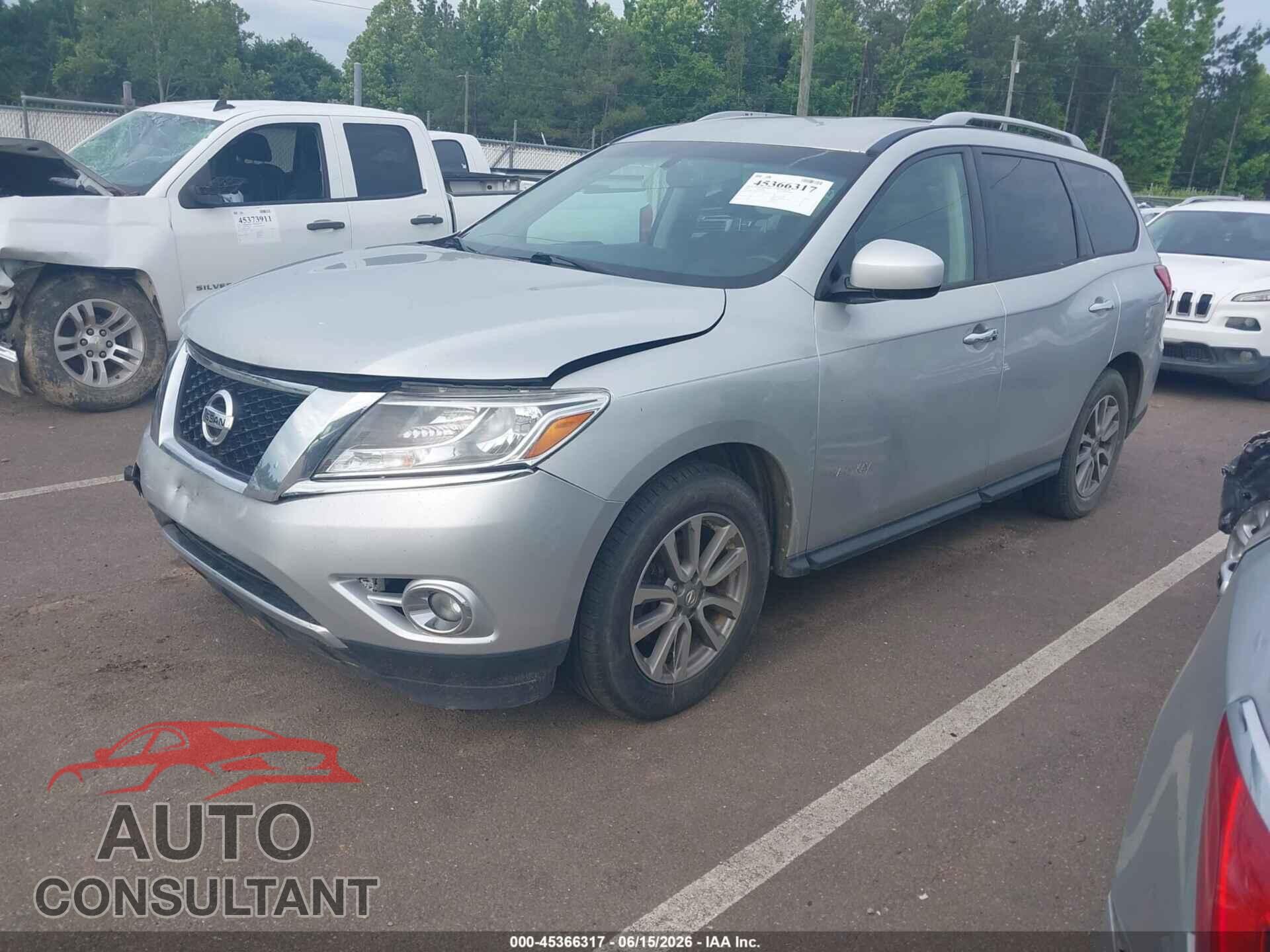 NISSAN PATHFINDER 2015 - 5N1AR2MN2FC632139