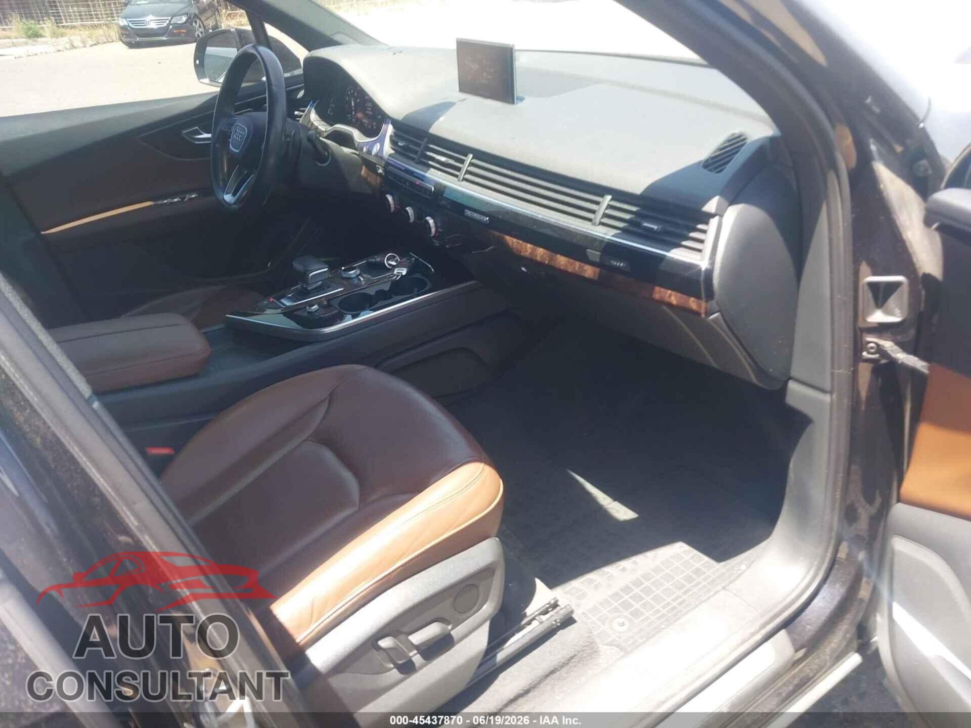 AUDI Q7 2017 - WA1LAAF78HD022444