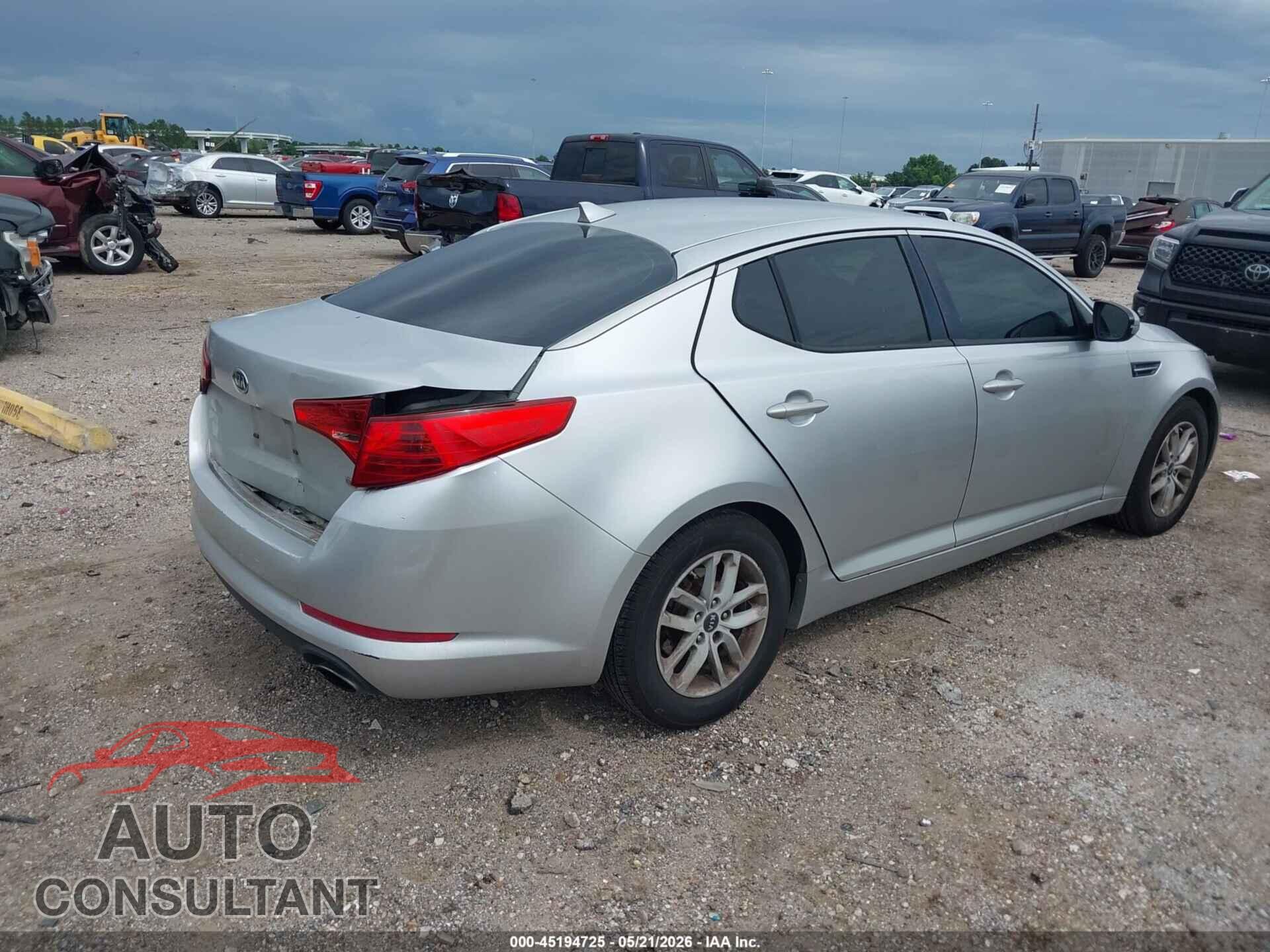 KIA OPTIMA 2011 - KNAGM4A72B5065151