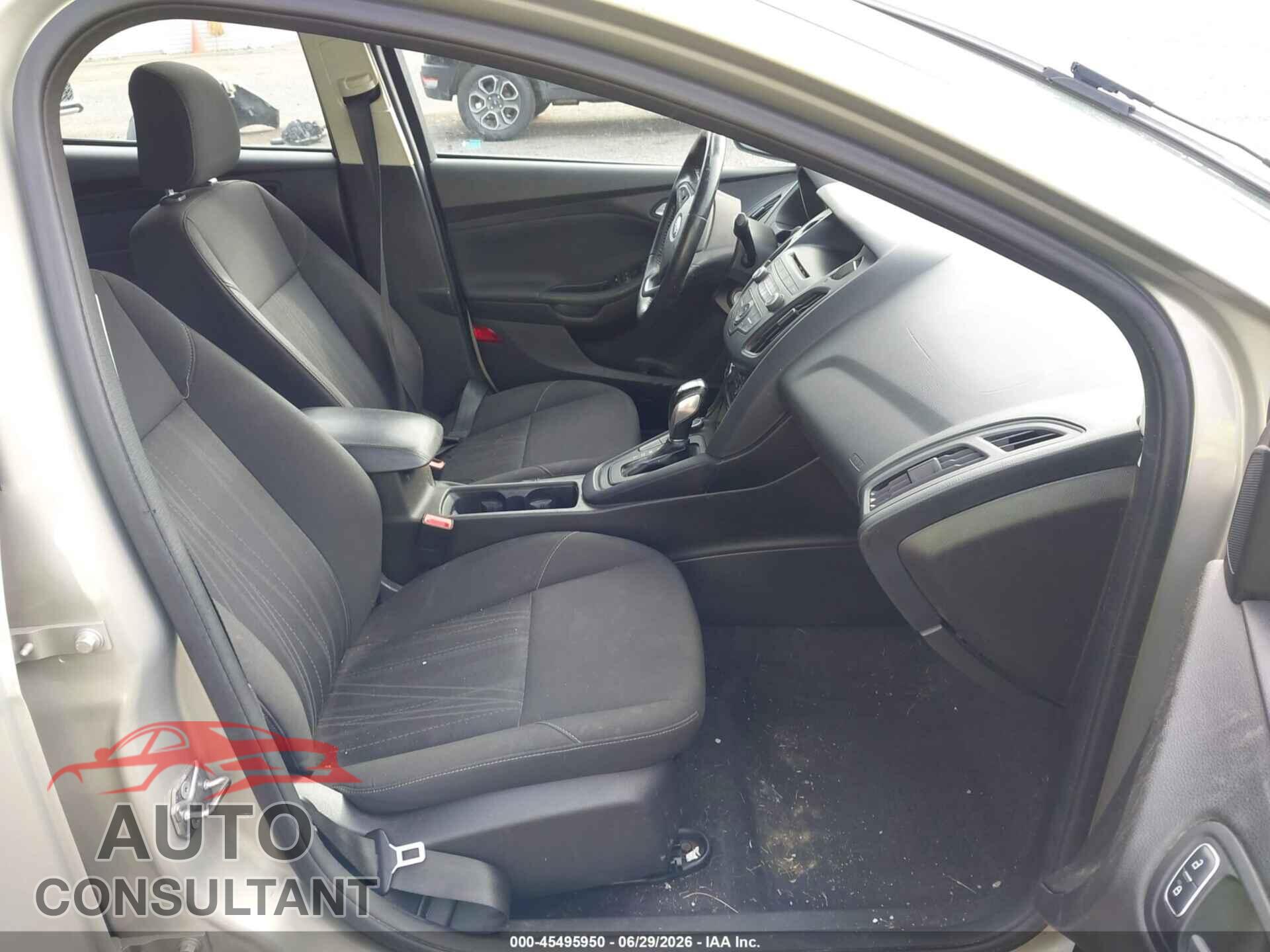 FORD FOCUS 2016 - 1FADP3F26GL220104