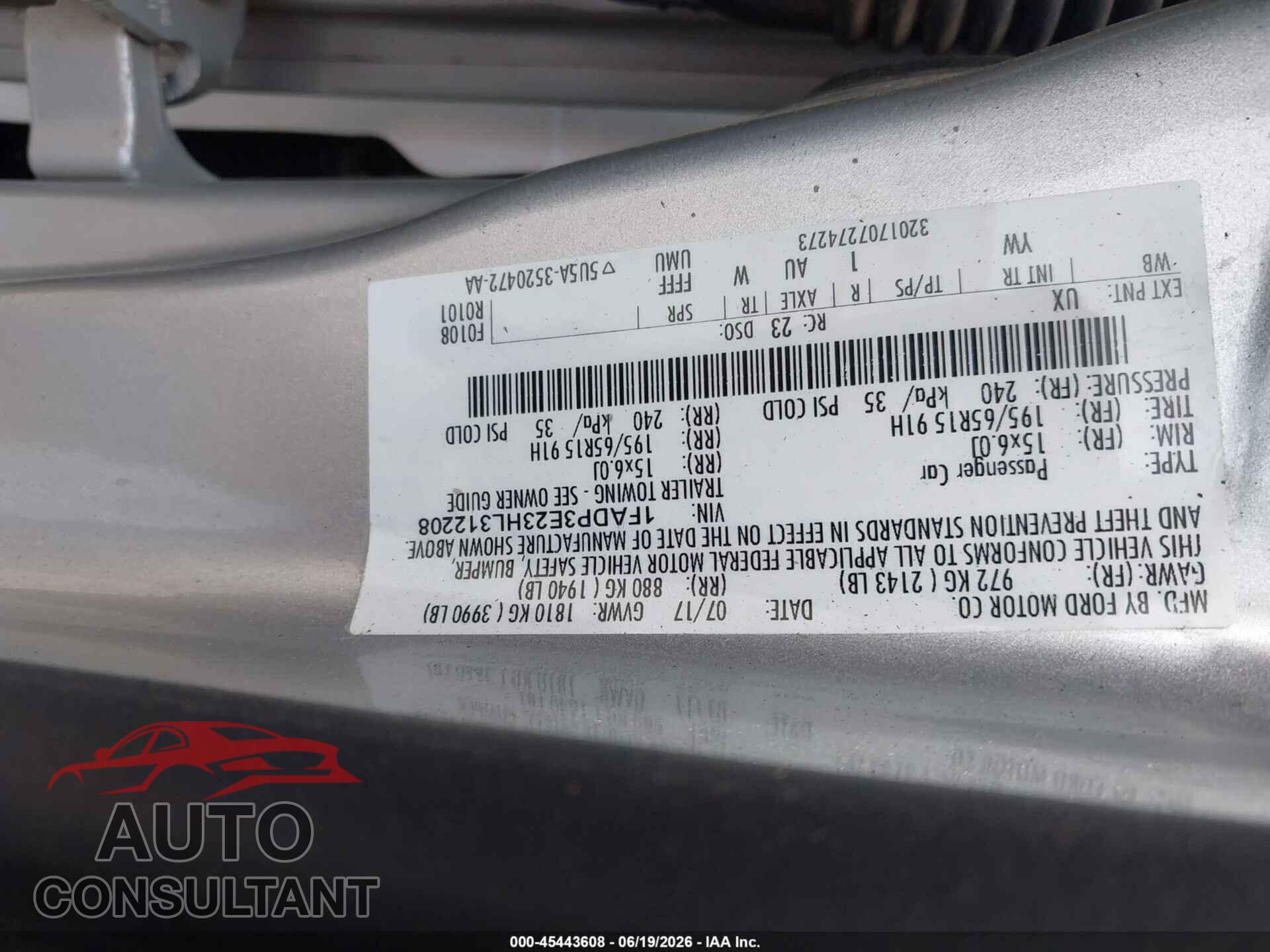 FORD FOCUS 2017 - 1FADP3E23HL312208