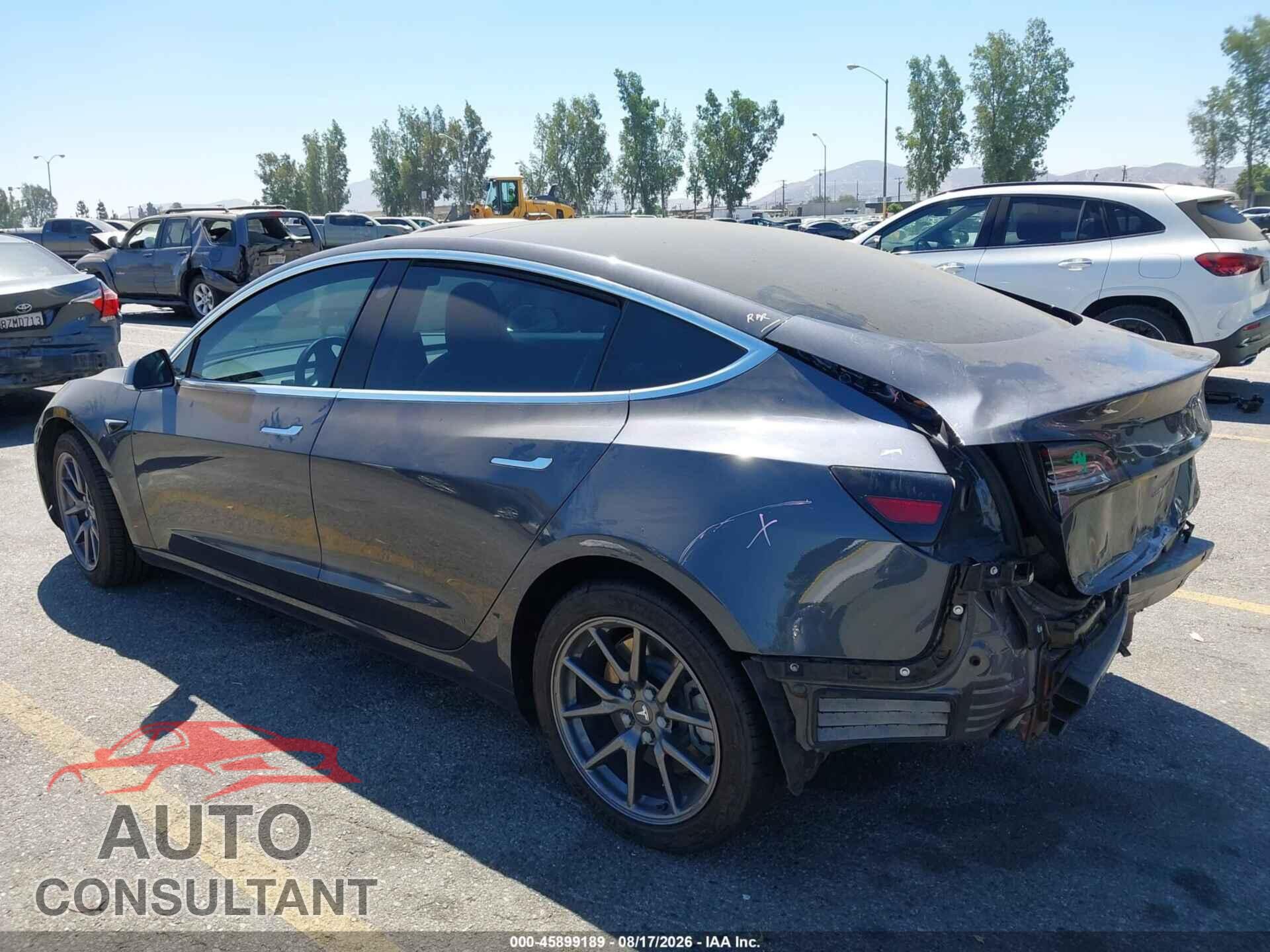 TESLA MODEL 3 2018 - 5YJ3E1EBXJF093241