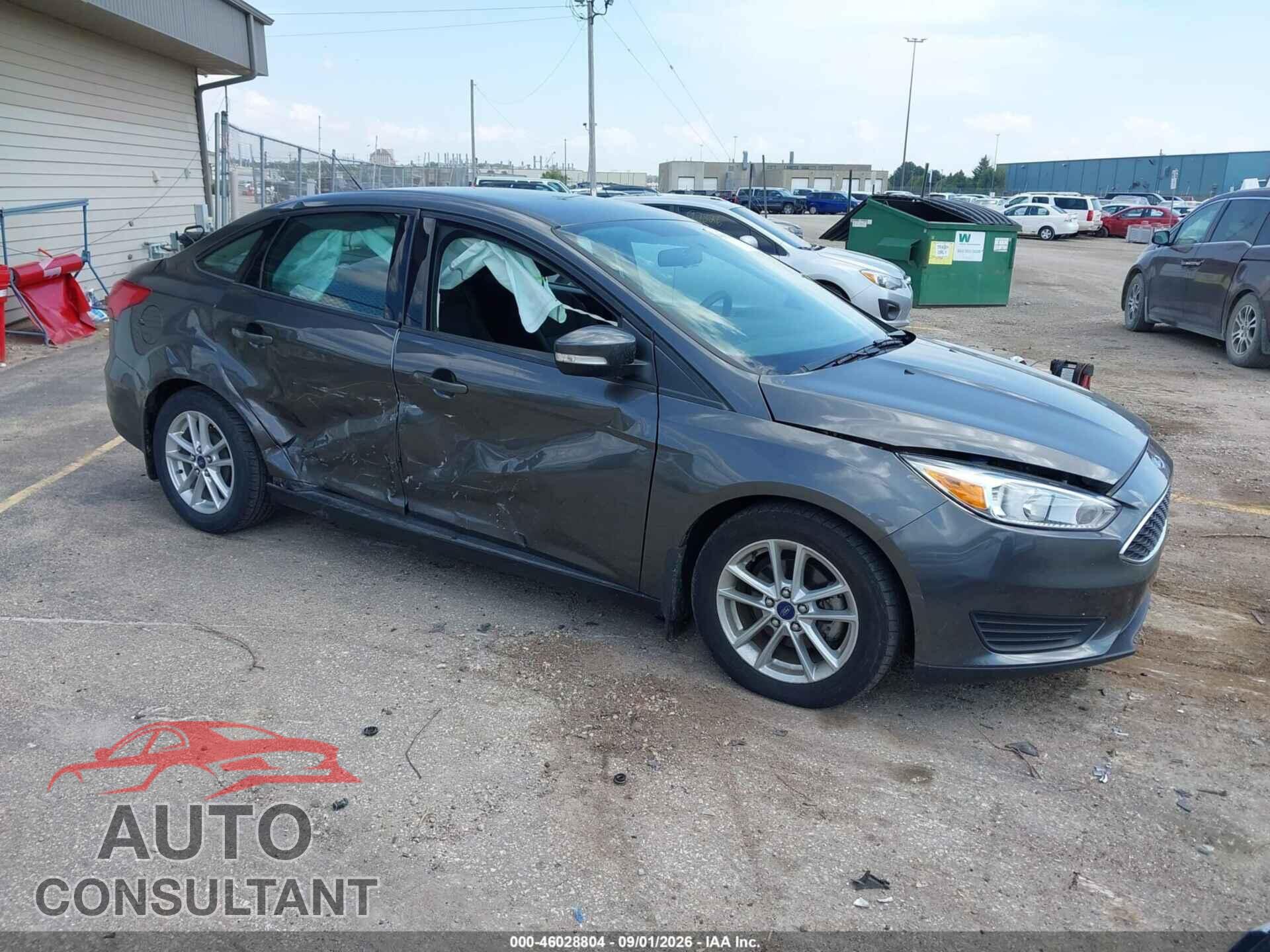 FORD FOCUS 2015 - 1FADP3F20FL382812