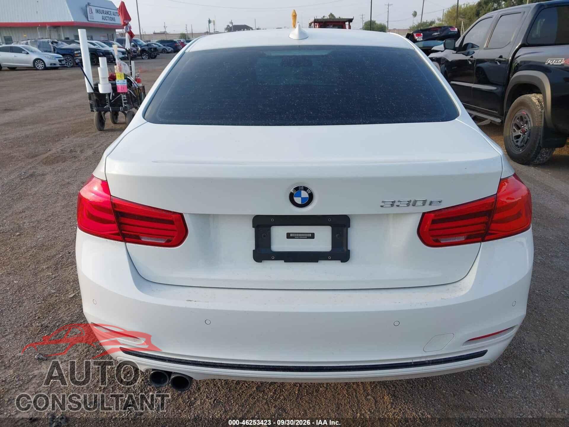 BMW 330E 2017 - WBA8E1C58HK480495
