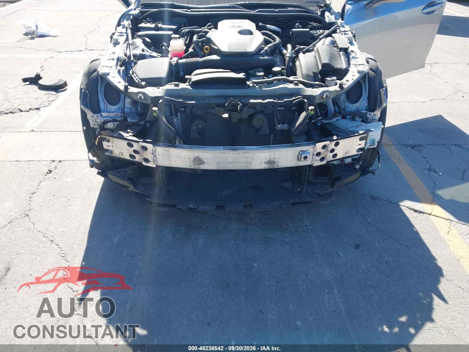 LEXUS IS 300 2021 - JTHCA1D26M5113373