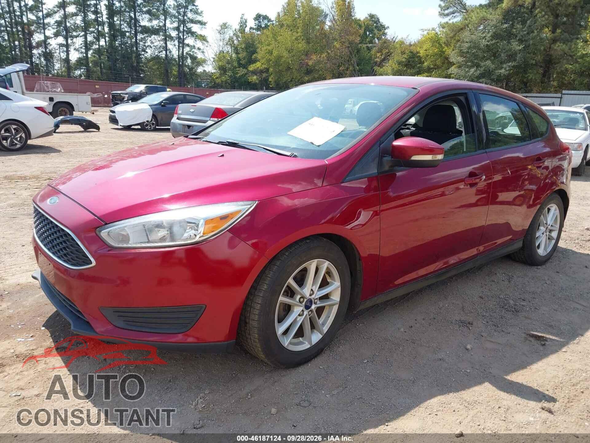 FORD FOCUS 2017 - 1FADP3K26HL210518