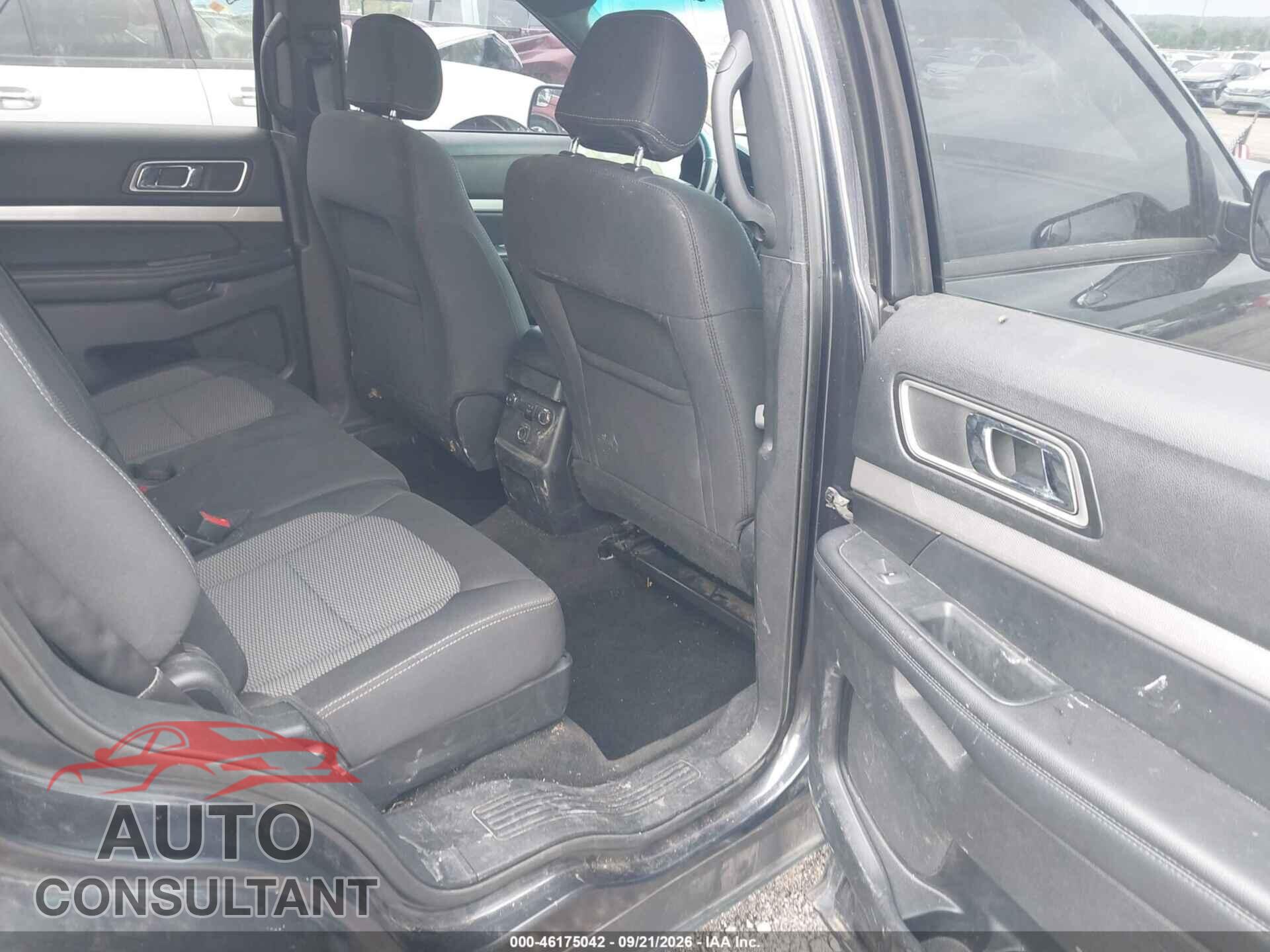 FORD EXPLORER 2017 - 1FM5K7D82HGA86418