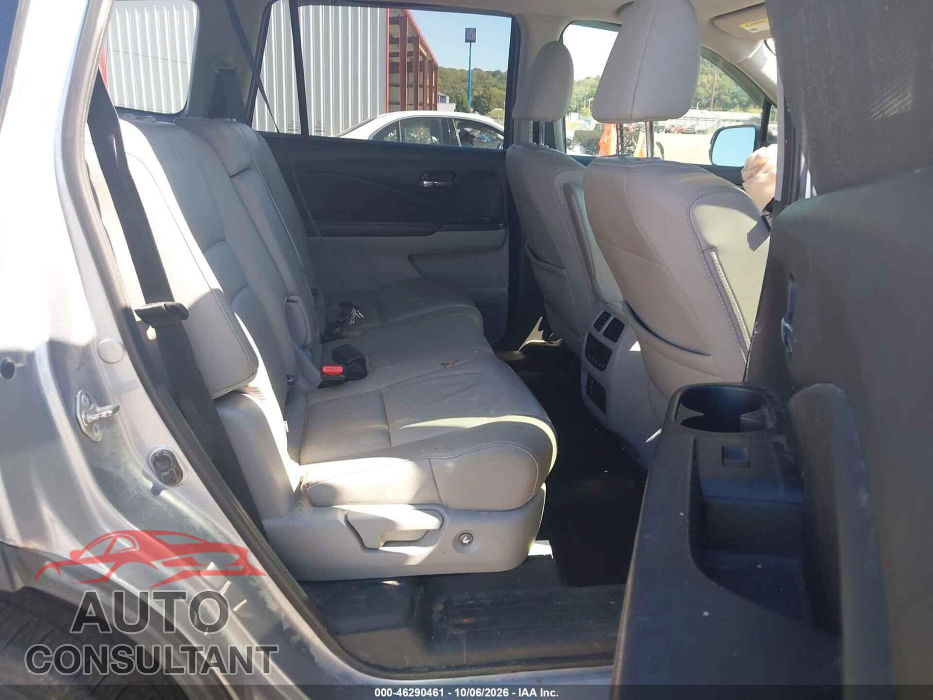 HONDA PILOT 2017 - 5FNYF5H97HB019093