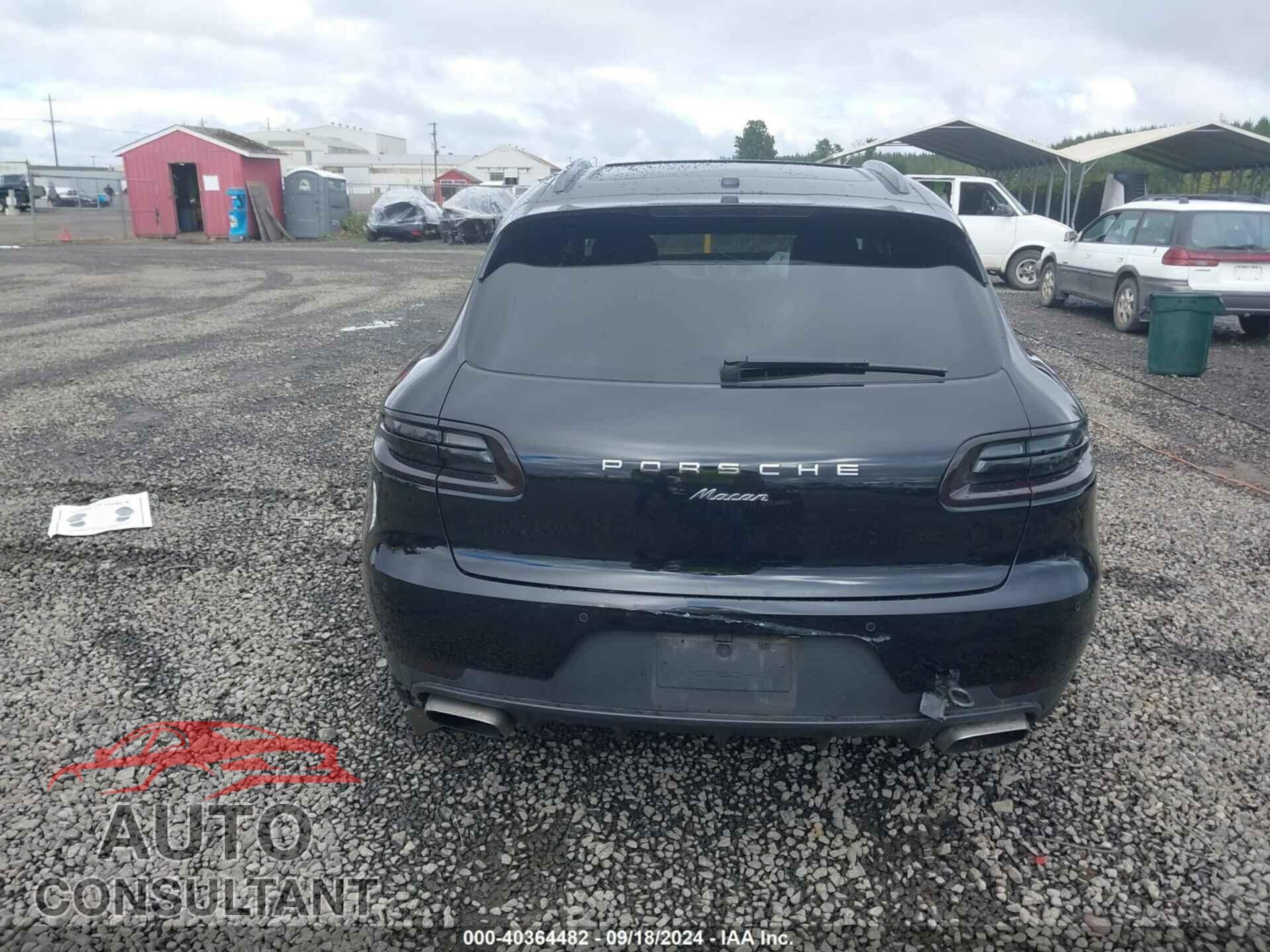 PORSCHE MACAN 2018 - WP1AA2A51JLB07662