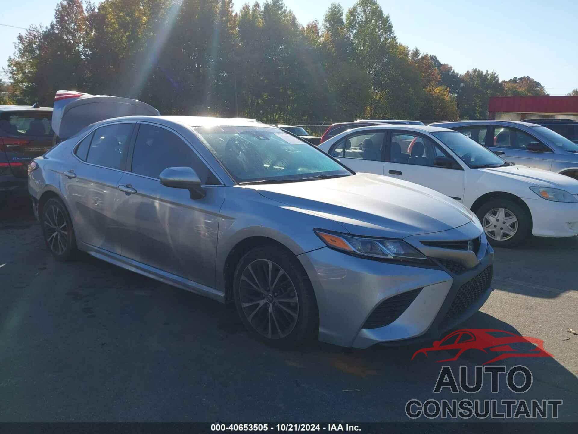 TOYOTA CAMRY 2018 - 4T1B11HK7JU154566
