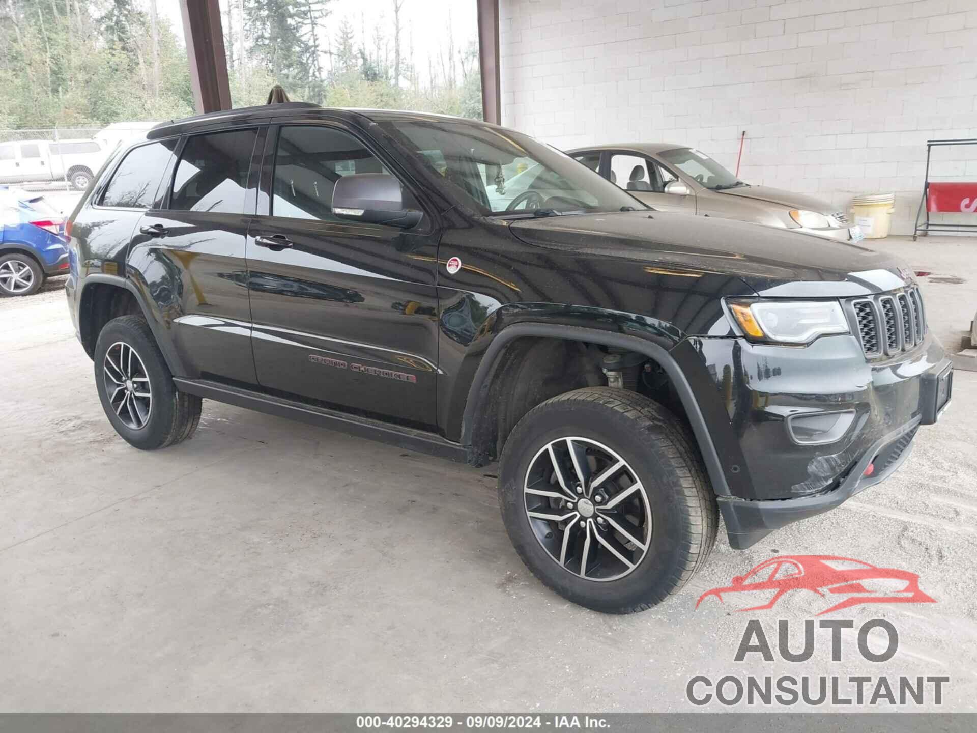 JEEP GRAND CHEROKEE 2018 - 1C4RJFLG4JC138477