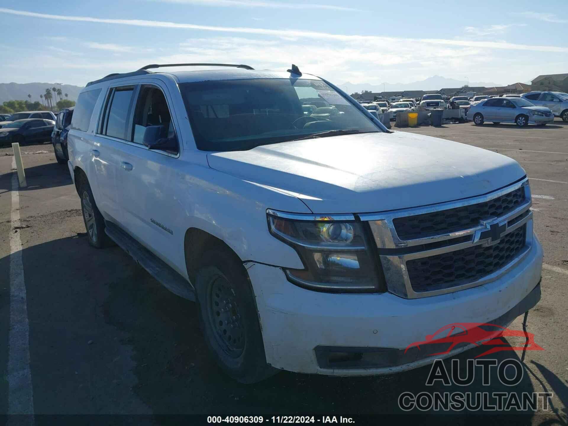 CHEVROLET SUBURBAN 2017 - 1GNSCHKC3HR269520