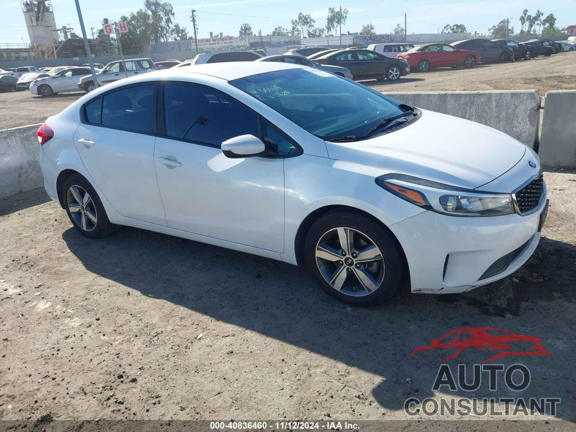 KIA FORTE 2018 - 3KPFL4A75JE224314