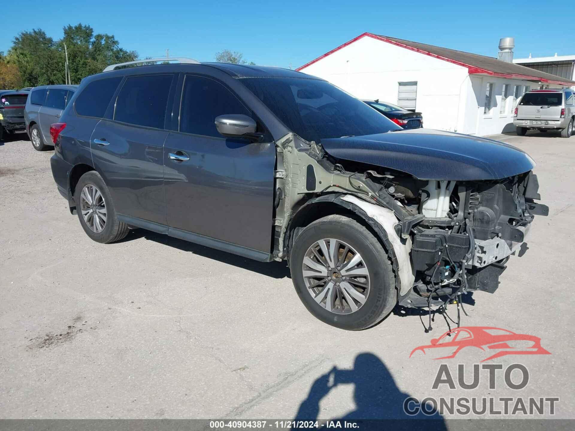 NISSAN PATHFINDER 2017 - 5N1DR2MM7HC695907