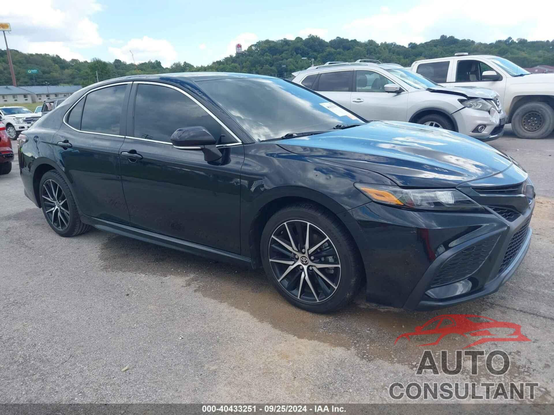 TOYOTA CAMRY 2022 - 4T1G11AK3NU633301