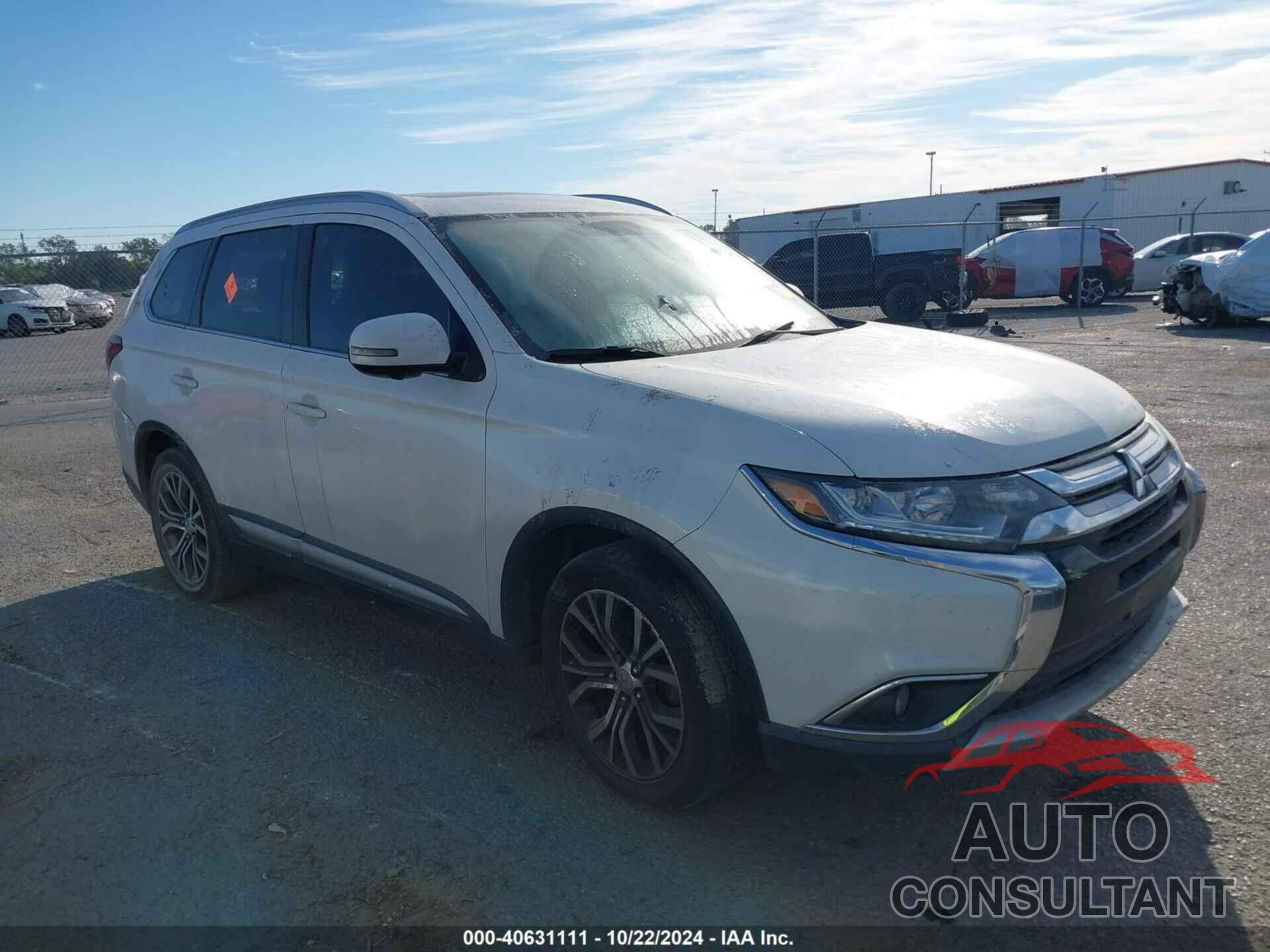 MITSUBISHI OUTLANDER 2018 - JA4AD3A35JZ011408