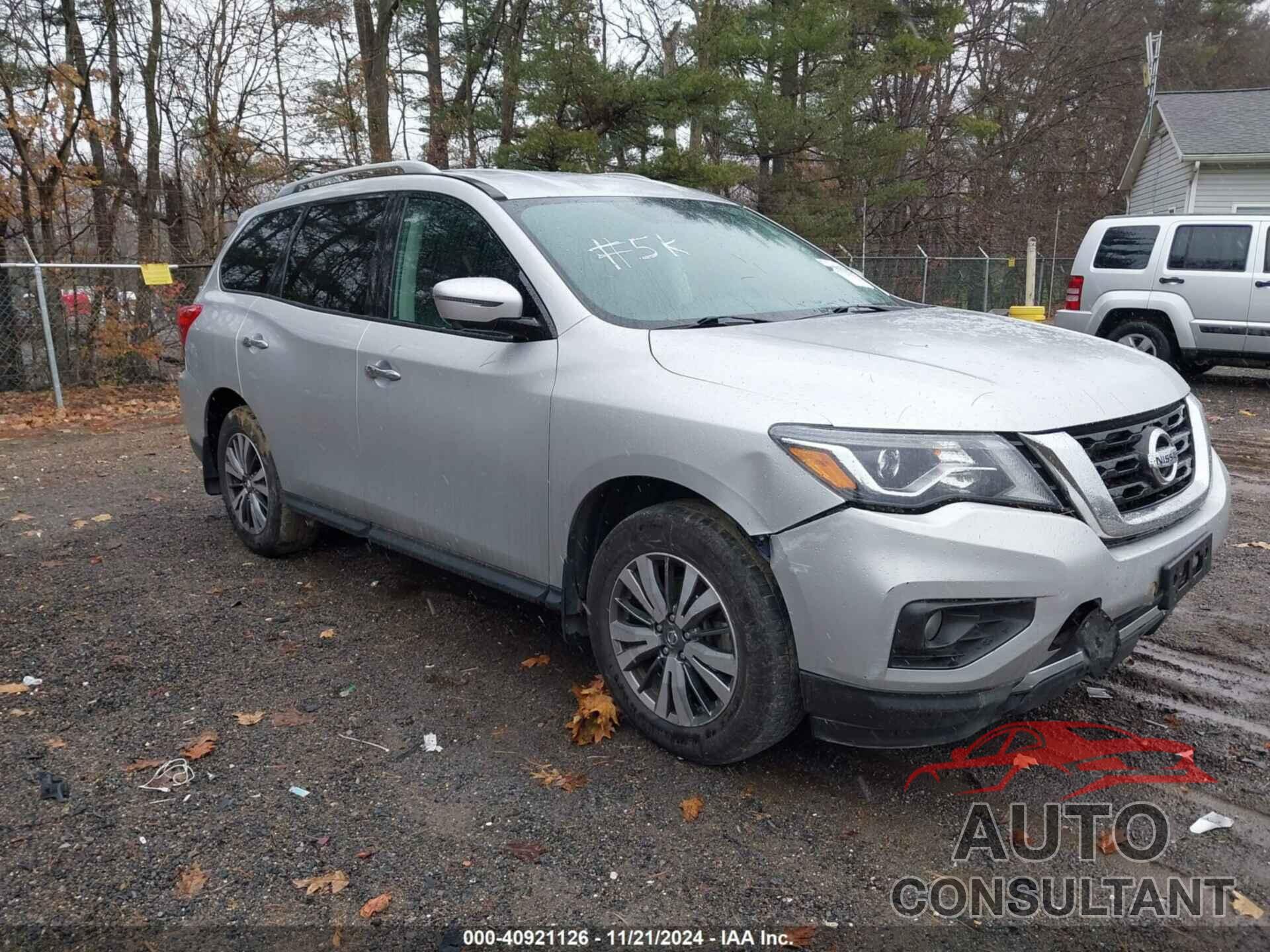 NISSAN PATHFINDER 2018 - 5N1DR2MM7JC666140